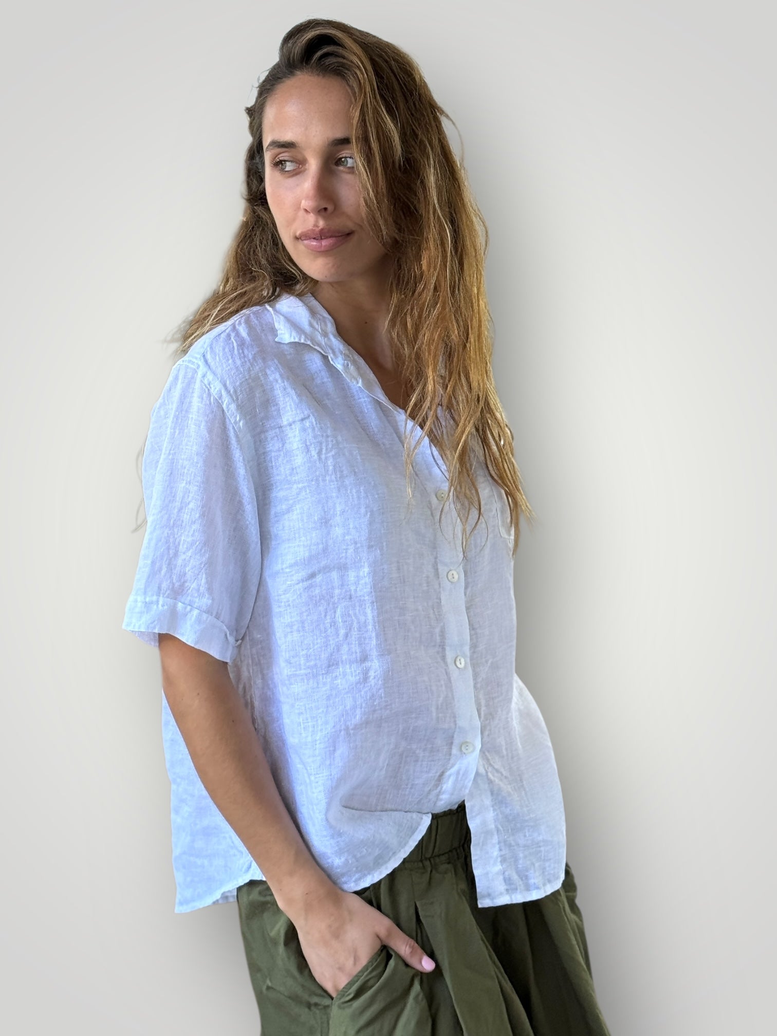 erin shirt-white linen Apparel