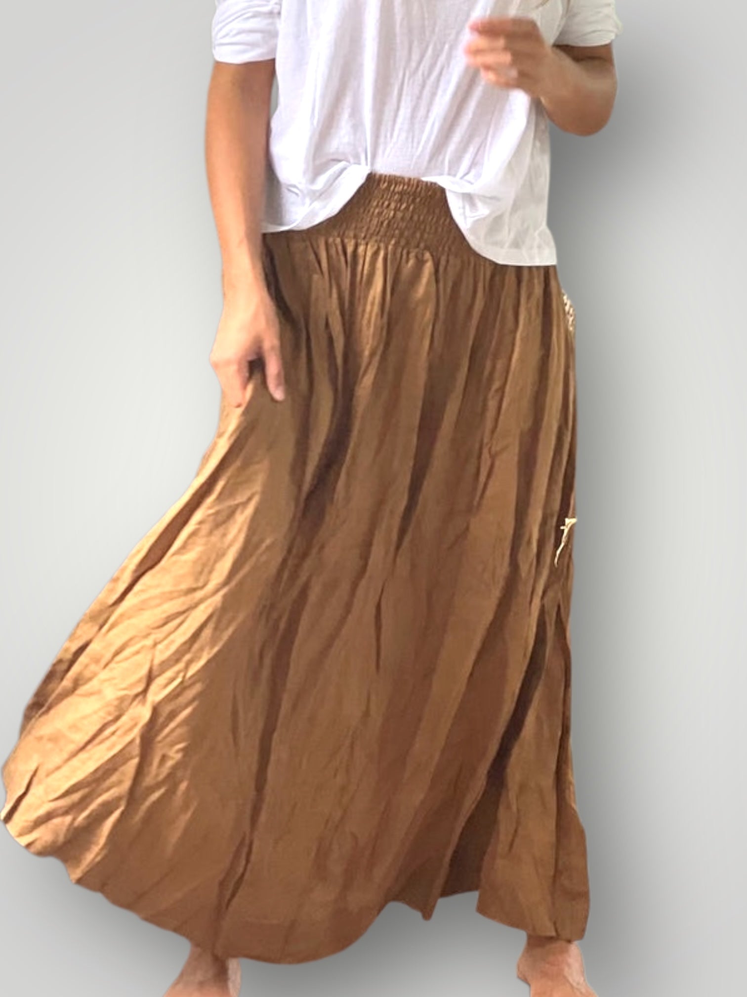lulu skirt - caramel linen Apparel