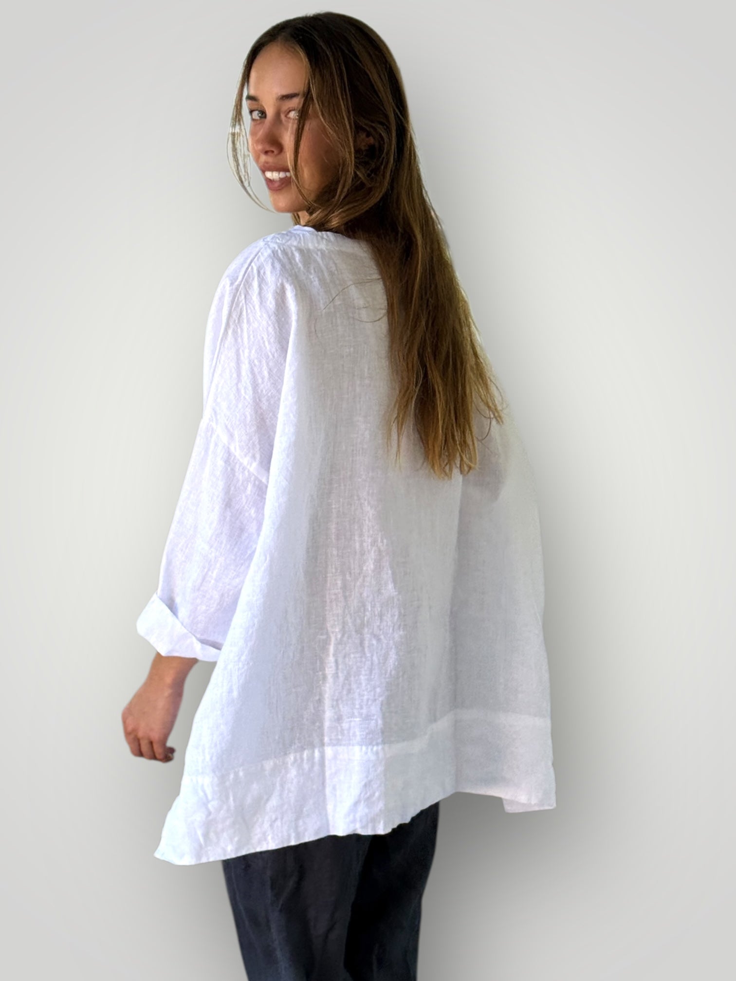 avril top - white linen Apparel