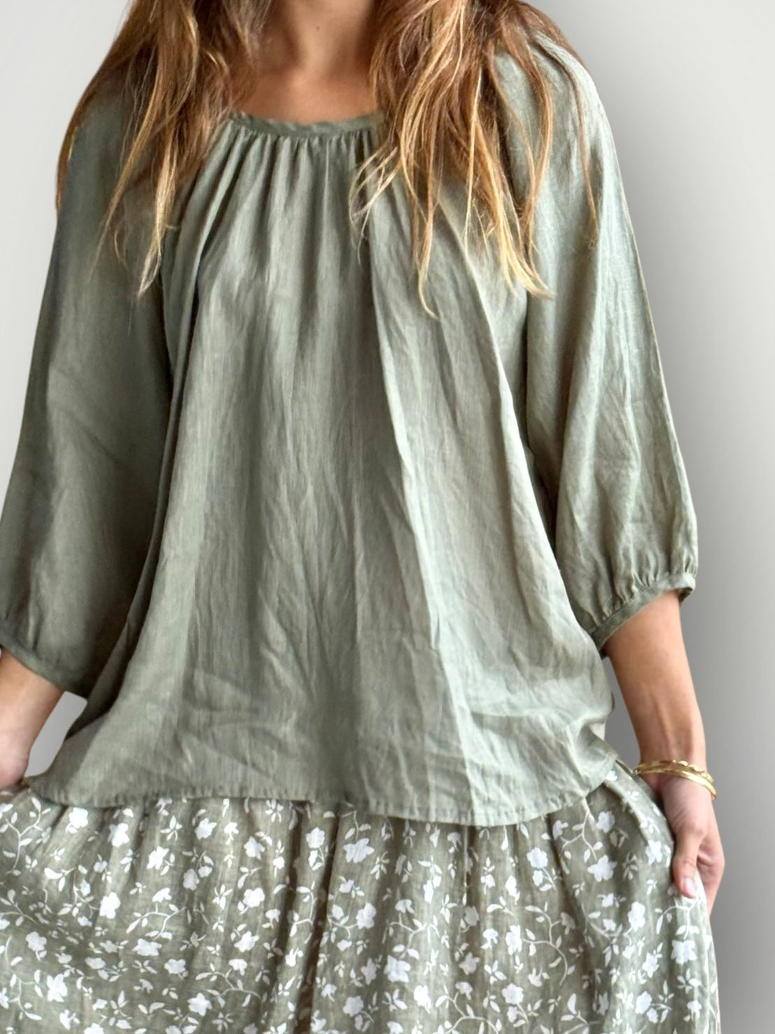 louisa top-sage linen Apparel