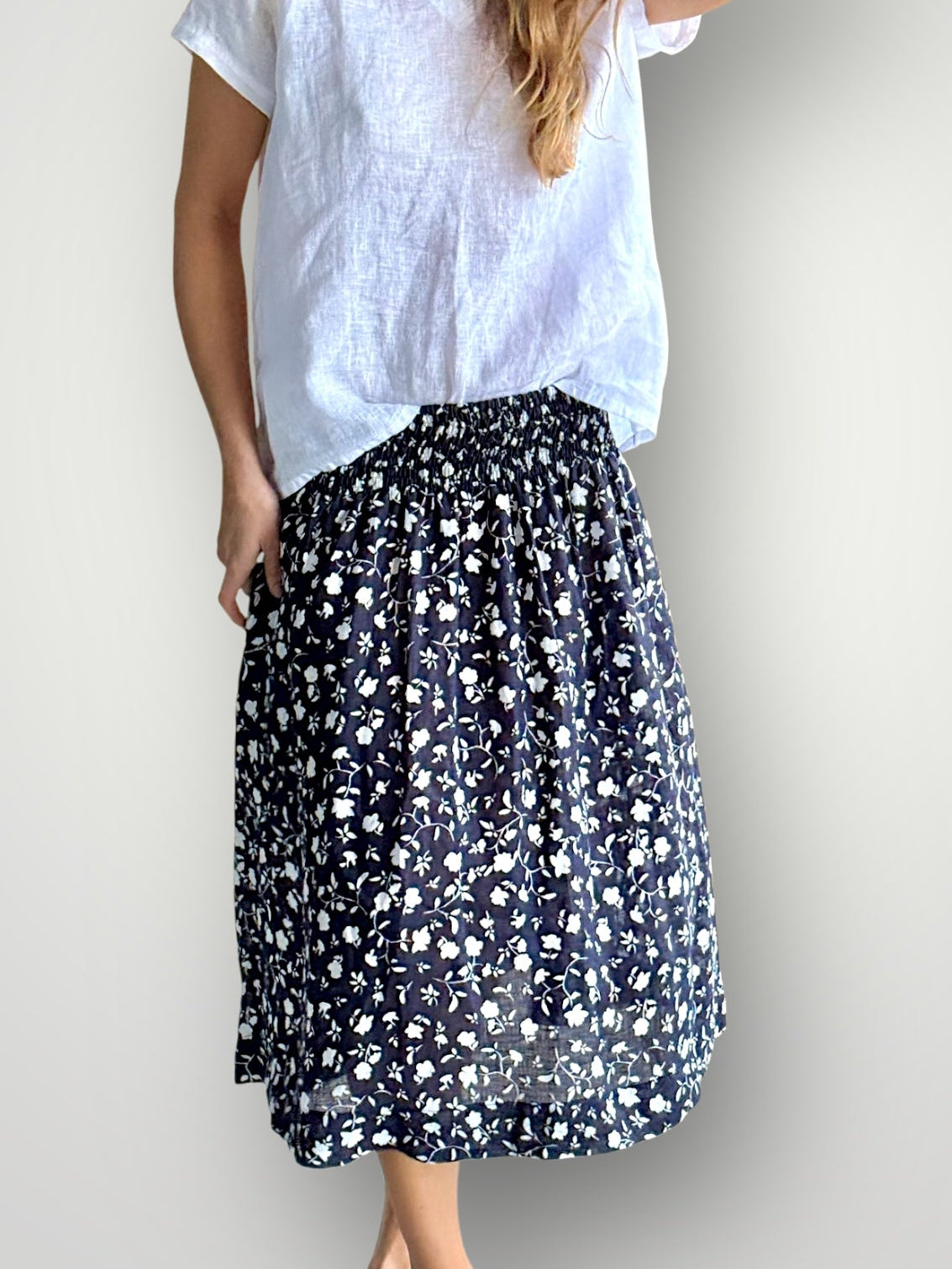 lola skirt - navy floral linen Apparel