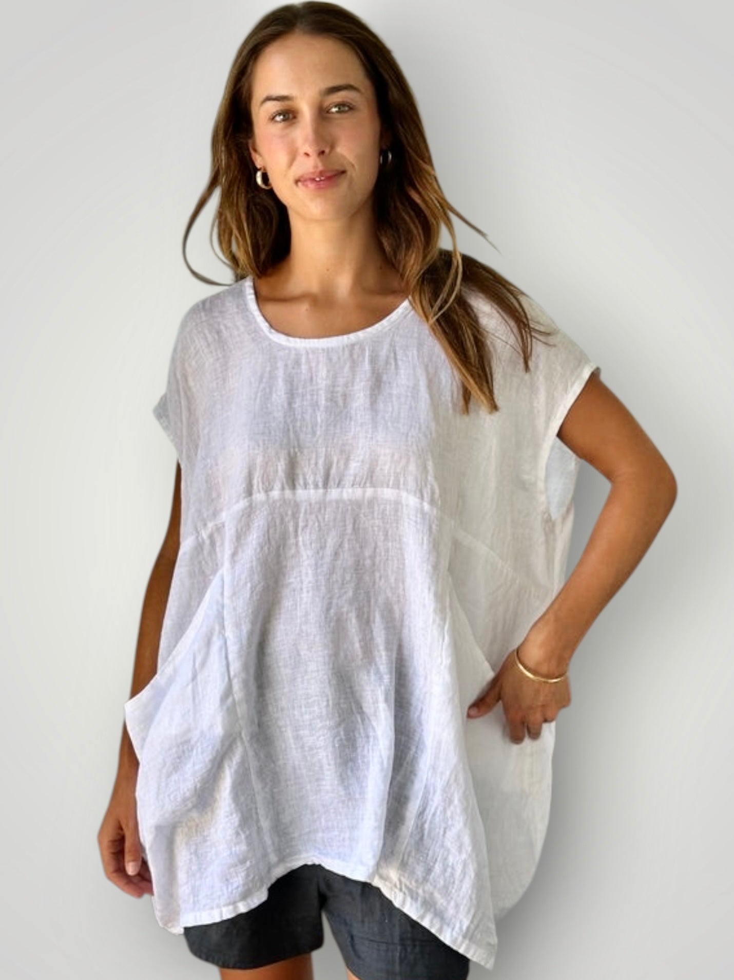melrose top -white linen Apparel