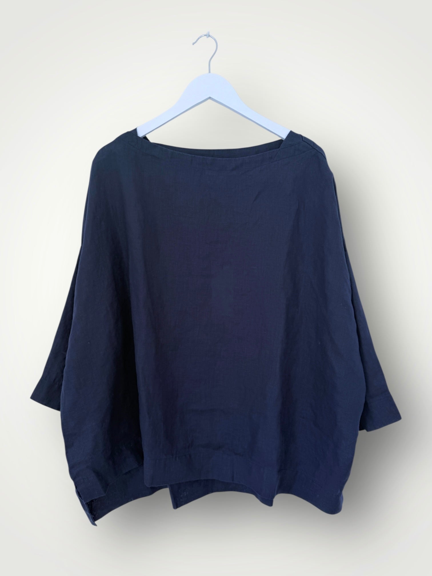 avril top - navy linen Apparel