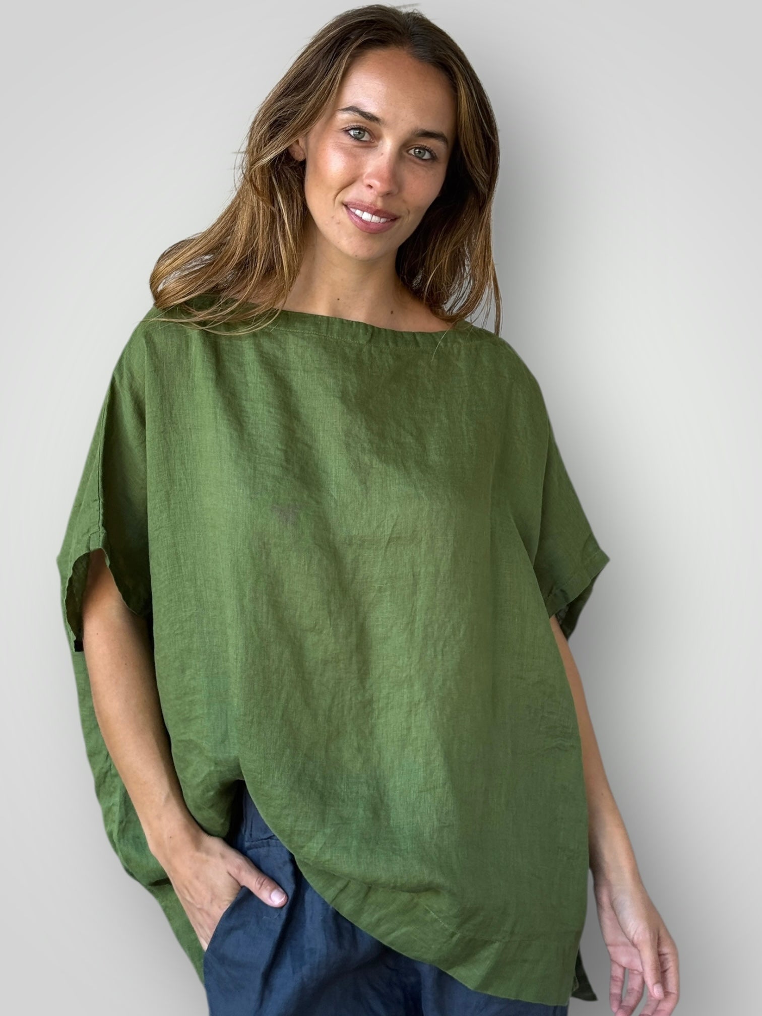sammy top - moss linen Apparel