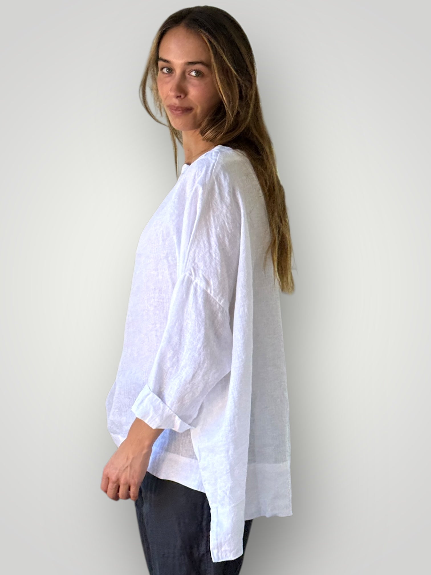 avril top - white linen Apparel