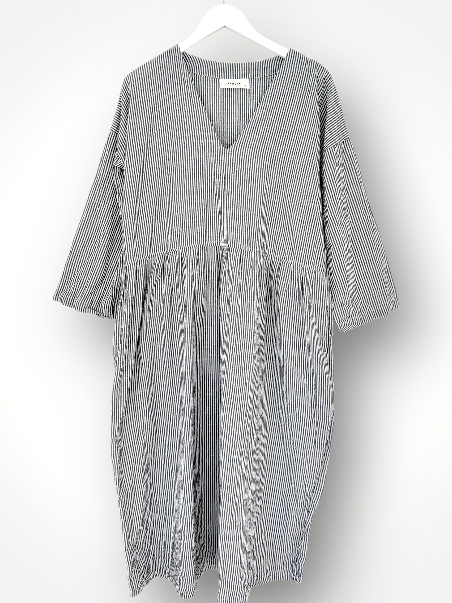 paige dress - grey stripe cotton Apparel