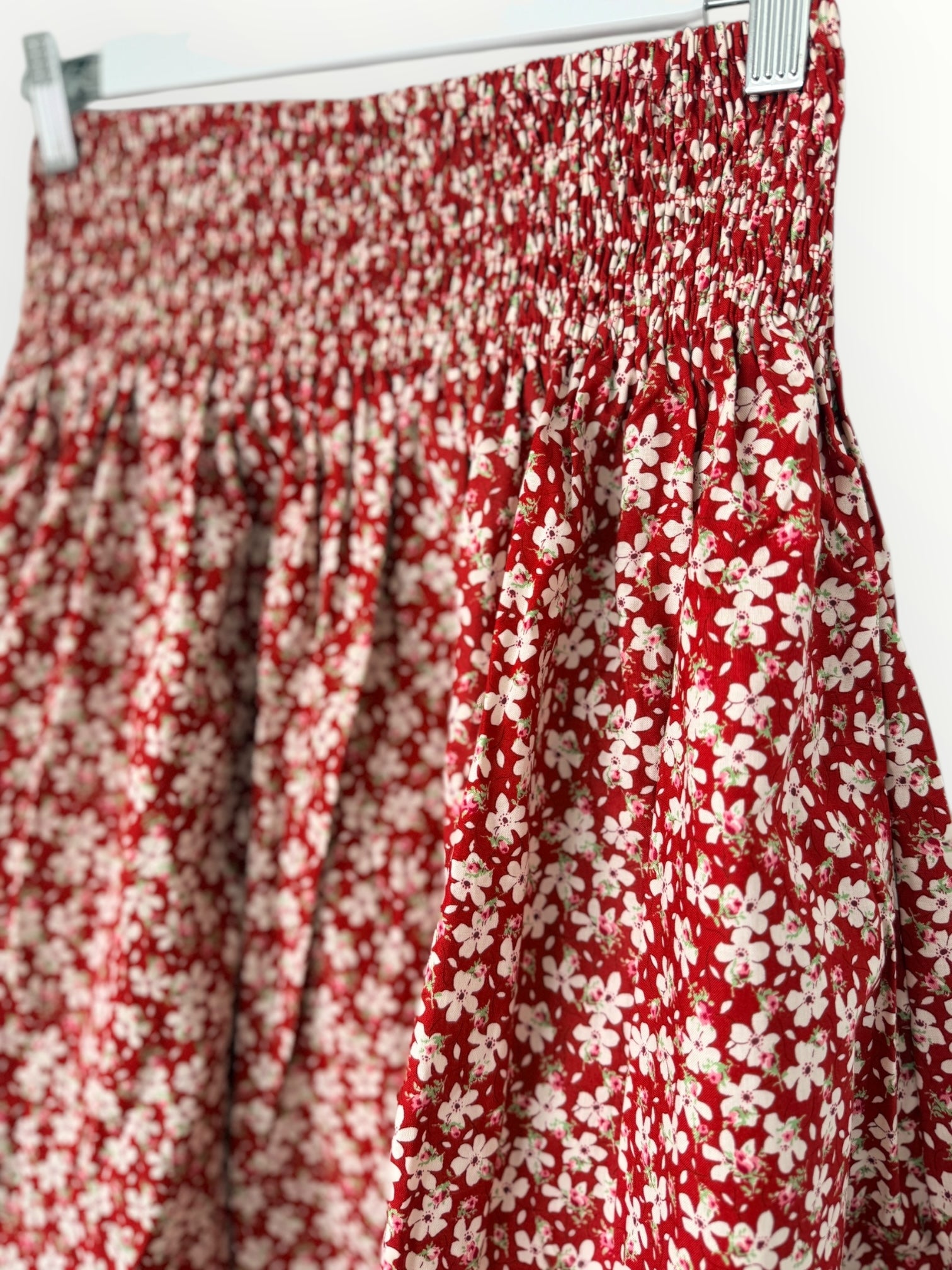 lola skirt - red daisy cotton Apparel