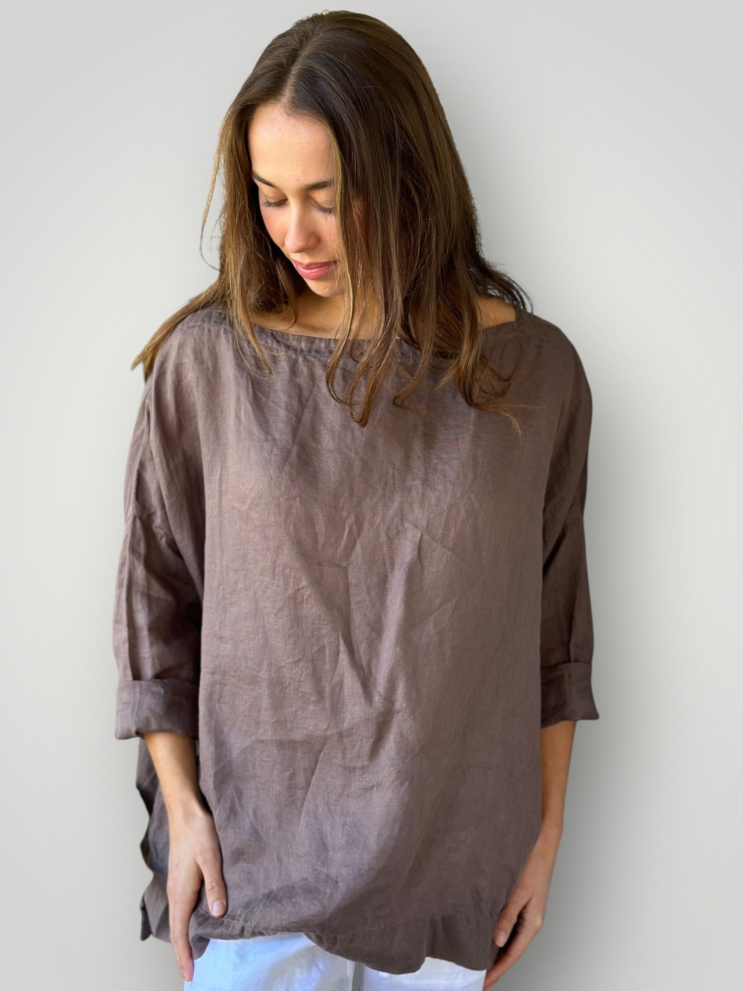 avril top- soil linen Apparel