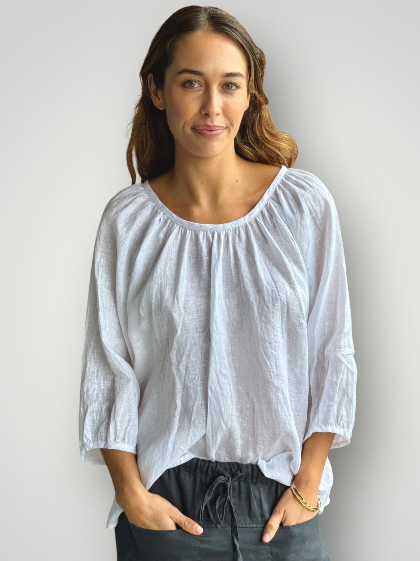 louisa top-white linen Apparel
