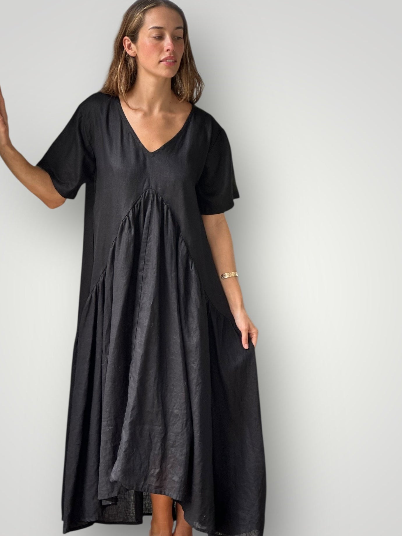 sophia dress -black linen Apparel