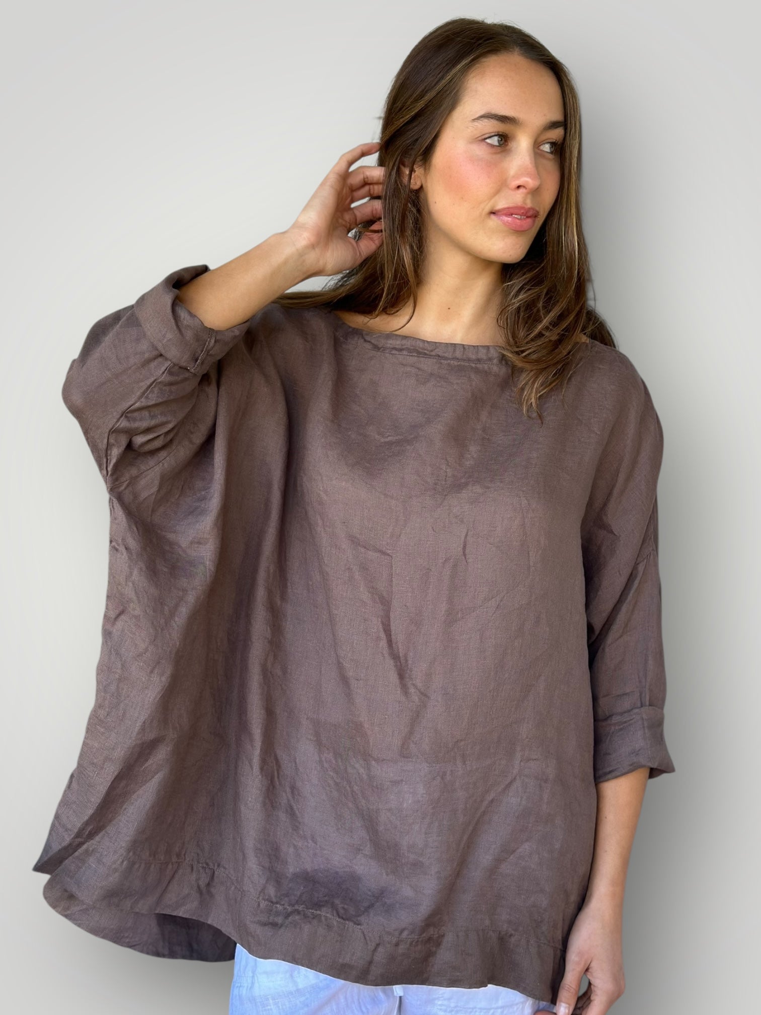avril top- soil linen Apparel