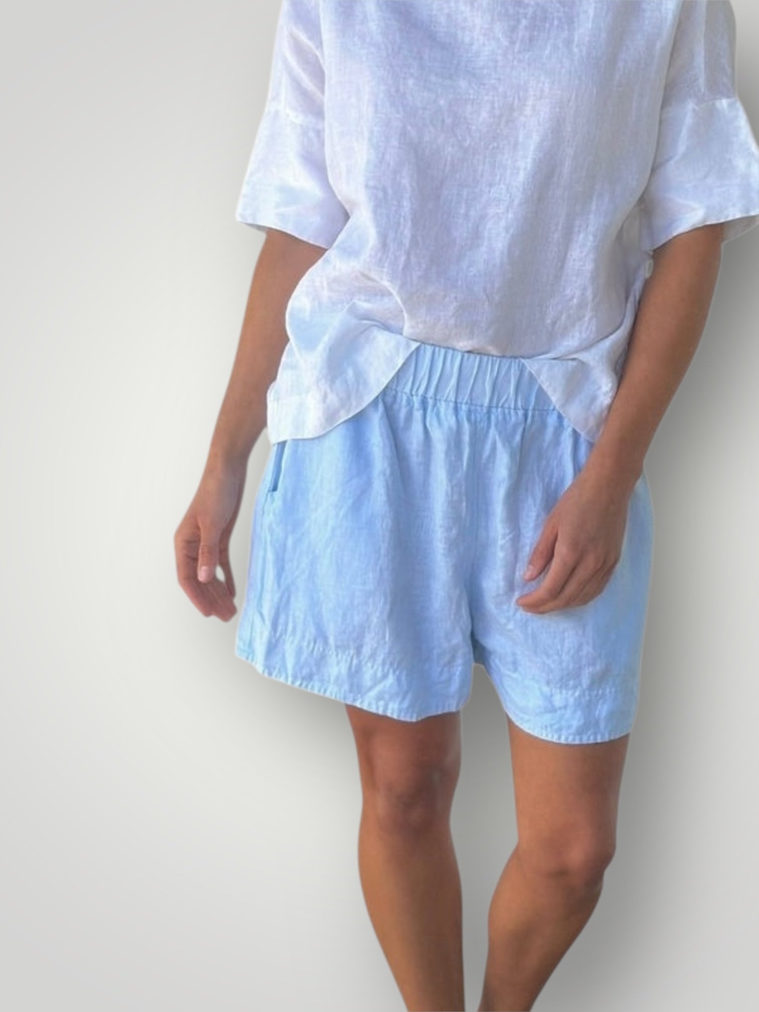 abbey short - soft blue linen Apparel