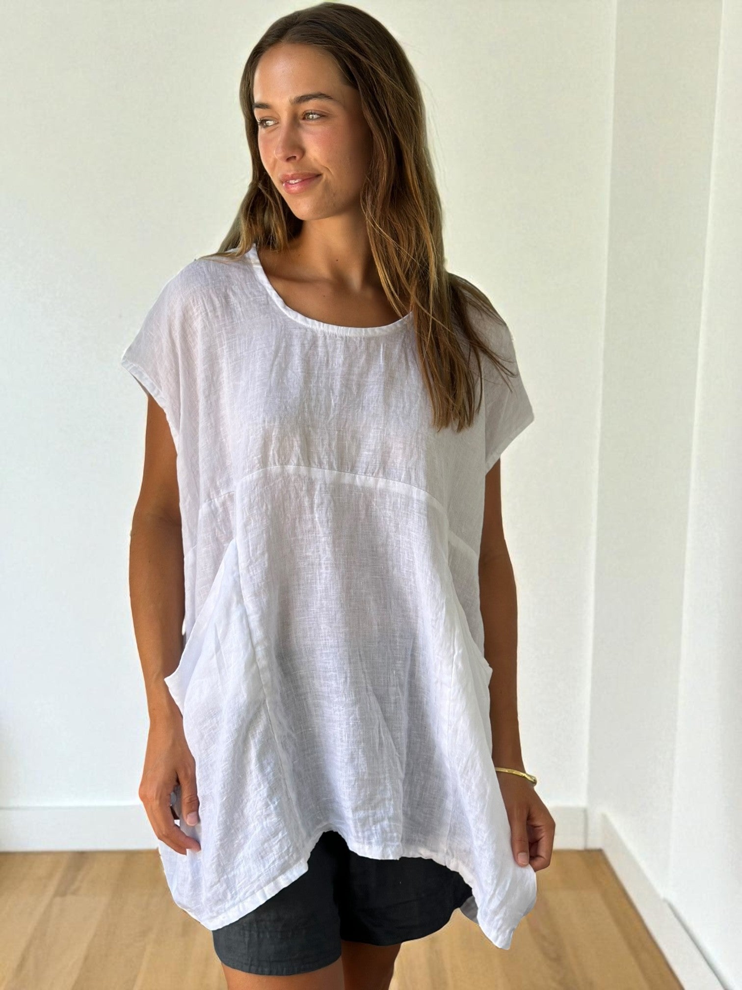 melrose top -white linen Apparel