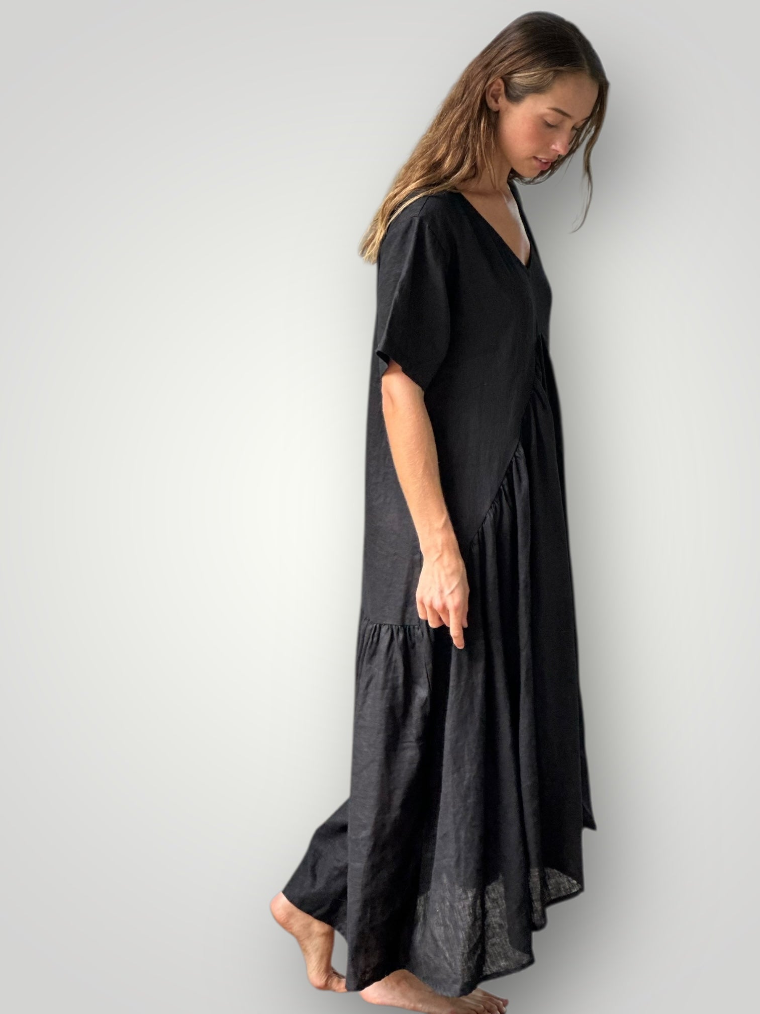 sophia dress -black linen Apparel