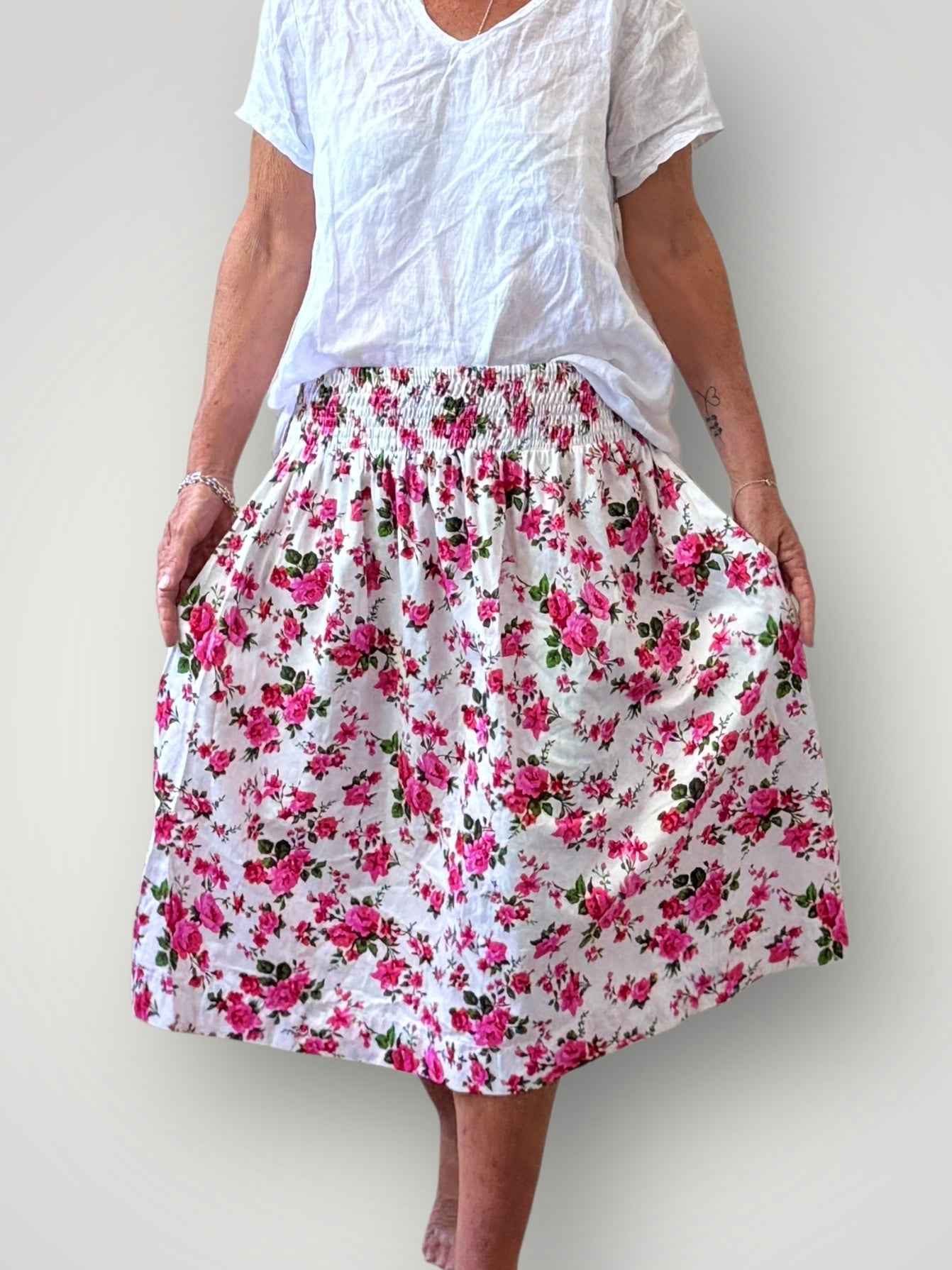 lola skirt - white bouquet Apparel