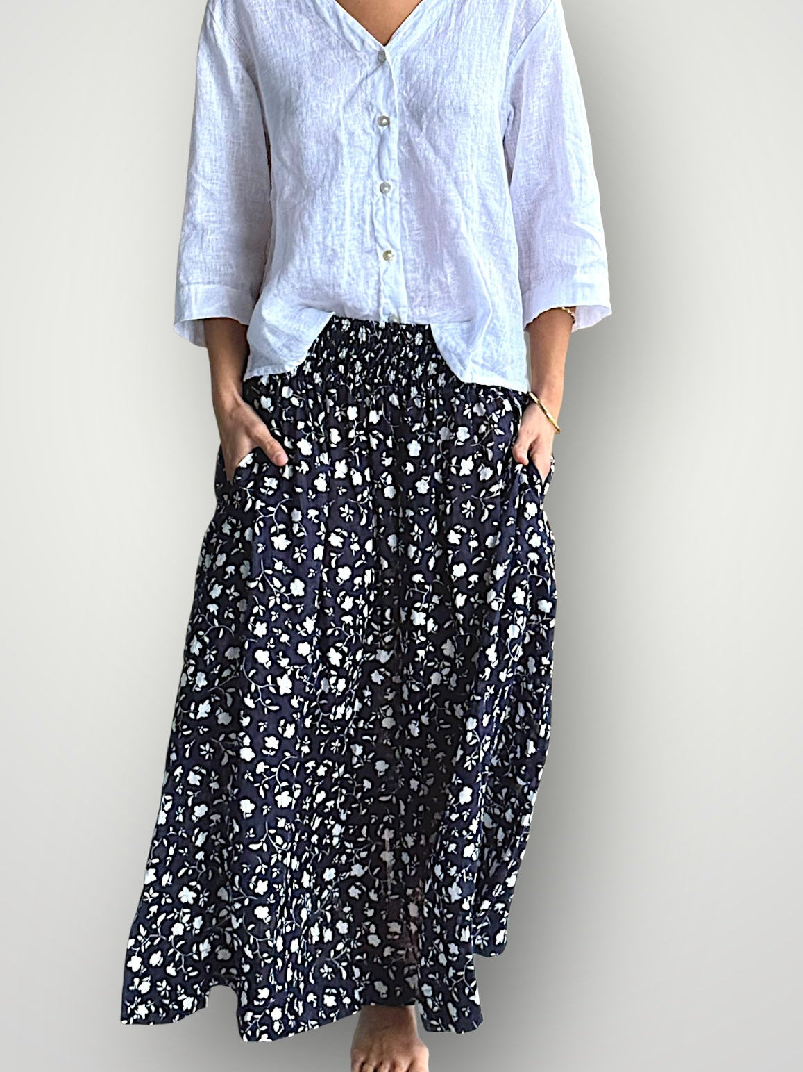 lulu skirt - navy flora linen Apparel