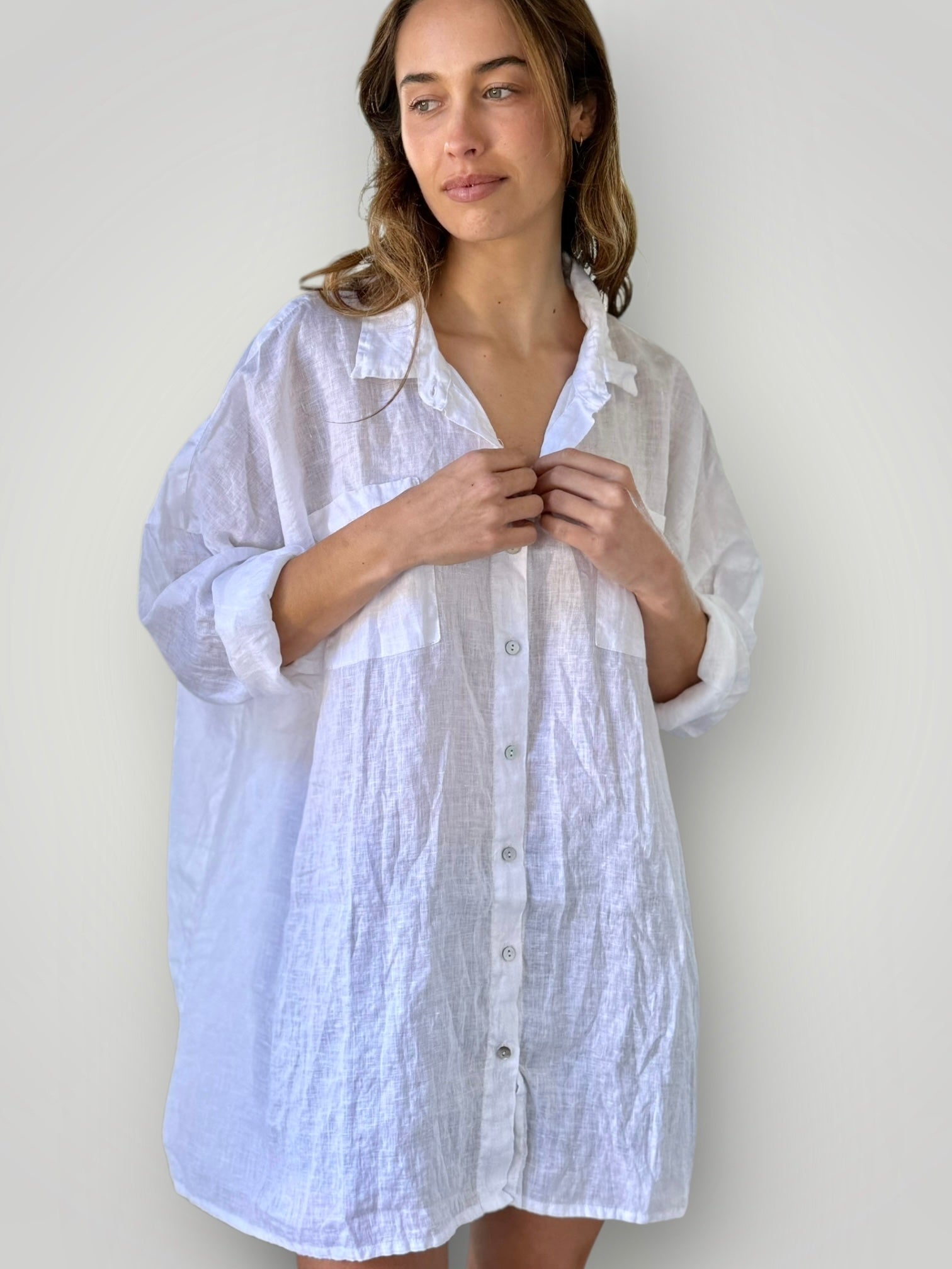 aiden boyfriend shirt -white linen Apparel