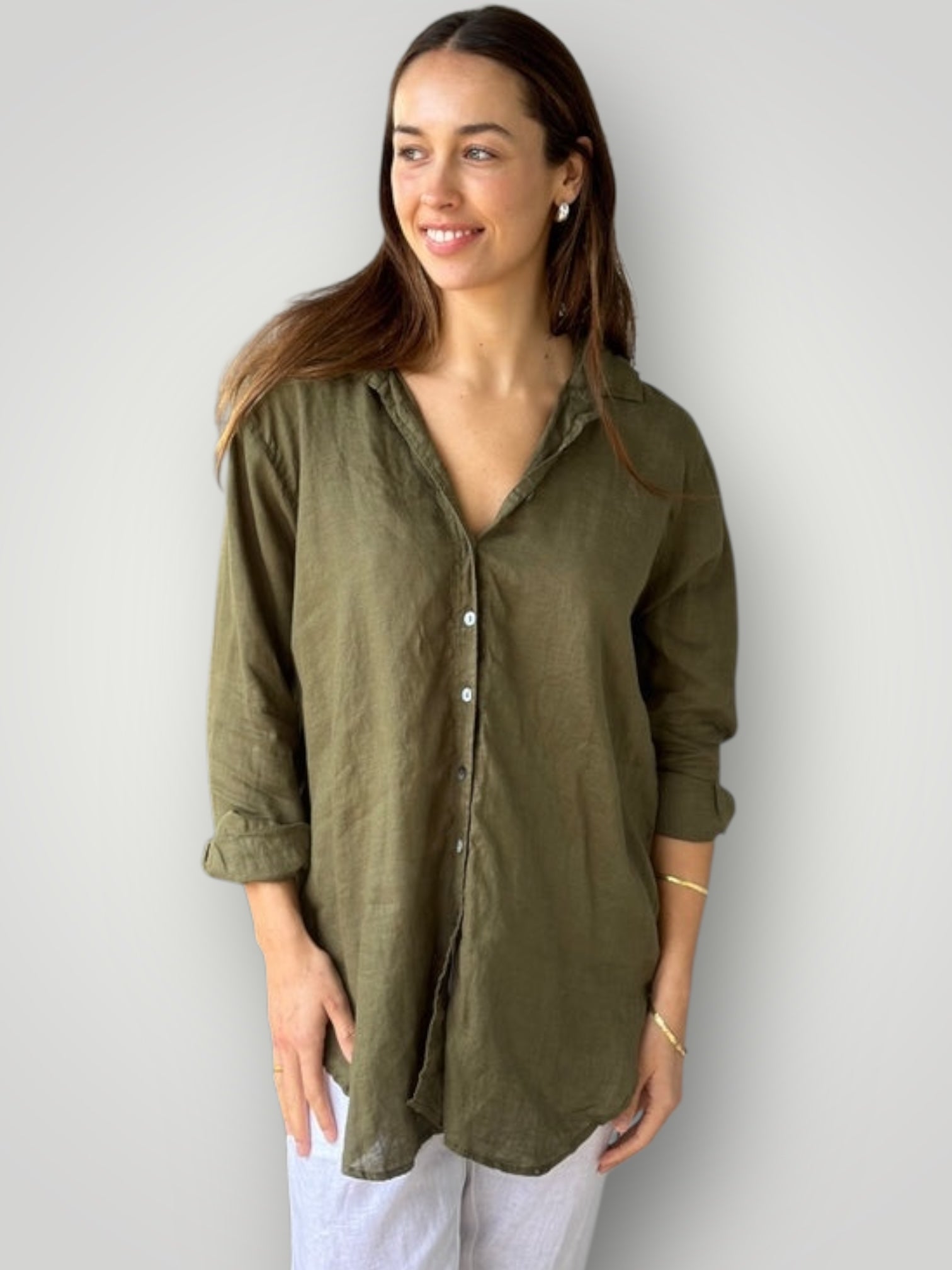 skyla shirt - army linen Apparel