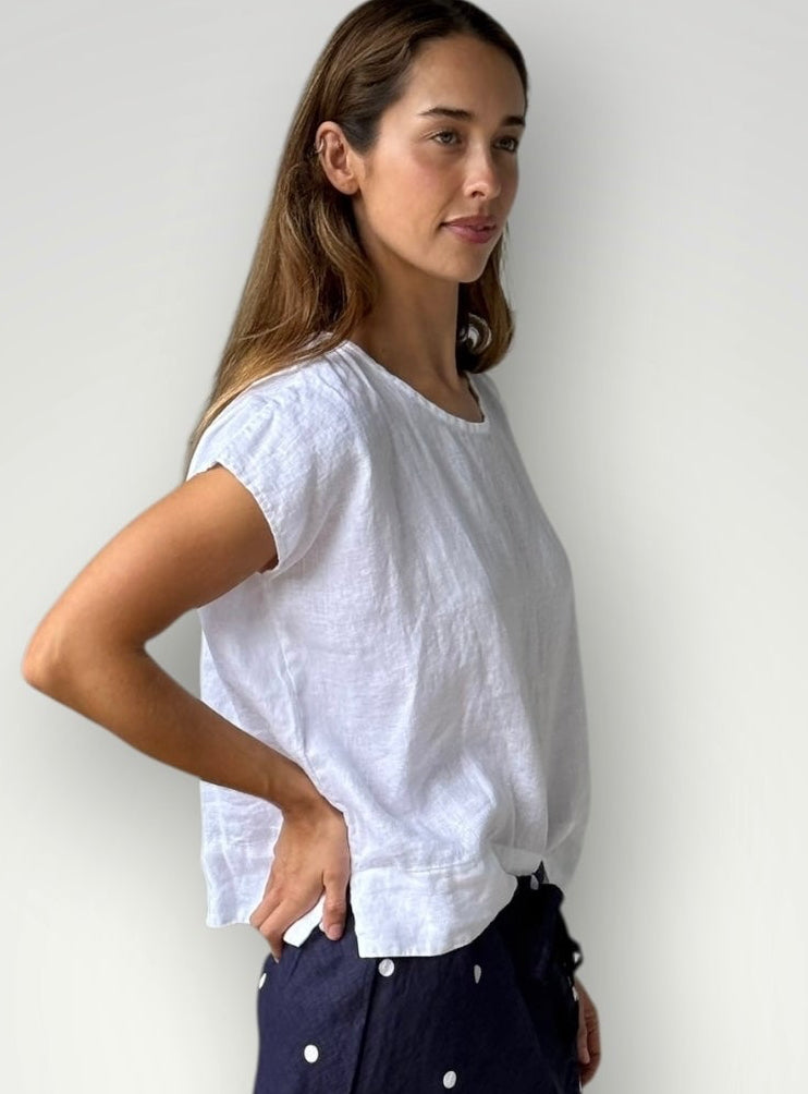 emma top - white linen Apparel
