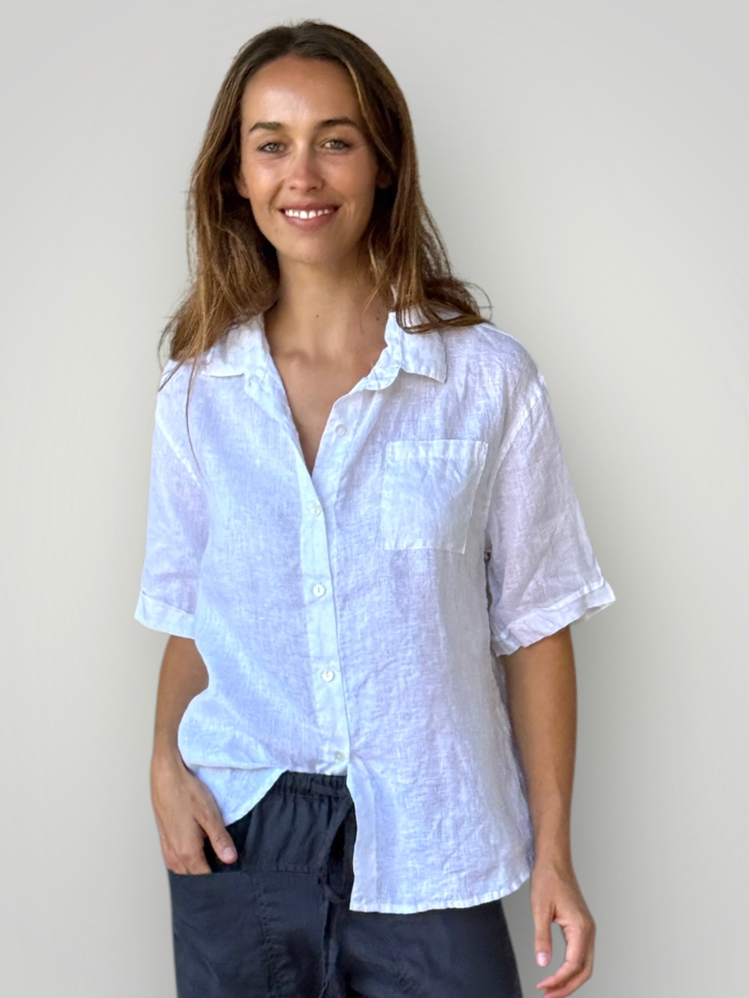 erin shirt-white linen Apparel
