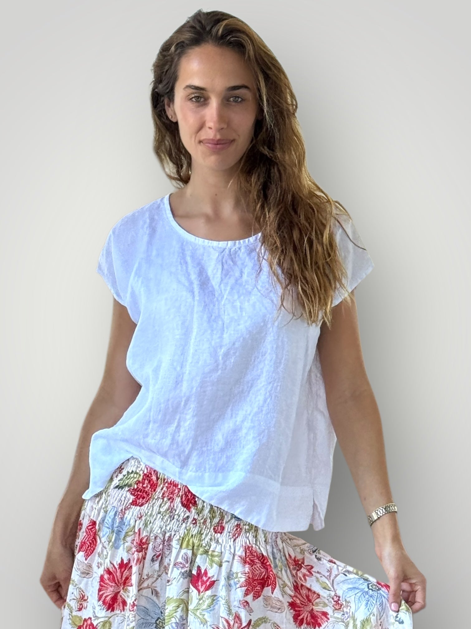emma top - white linen Apparel