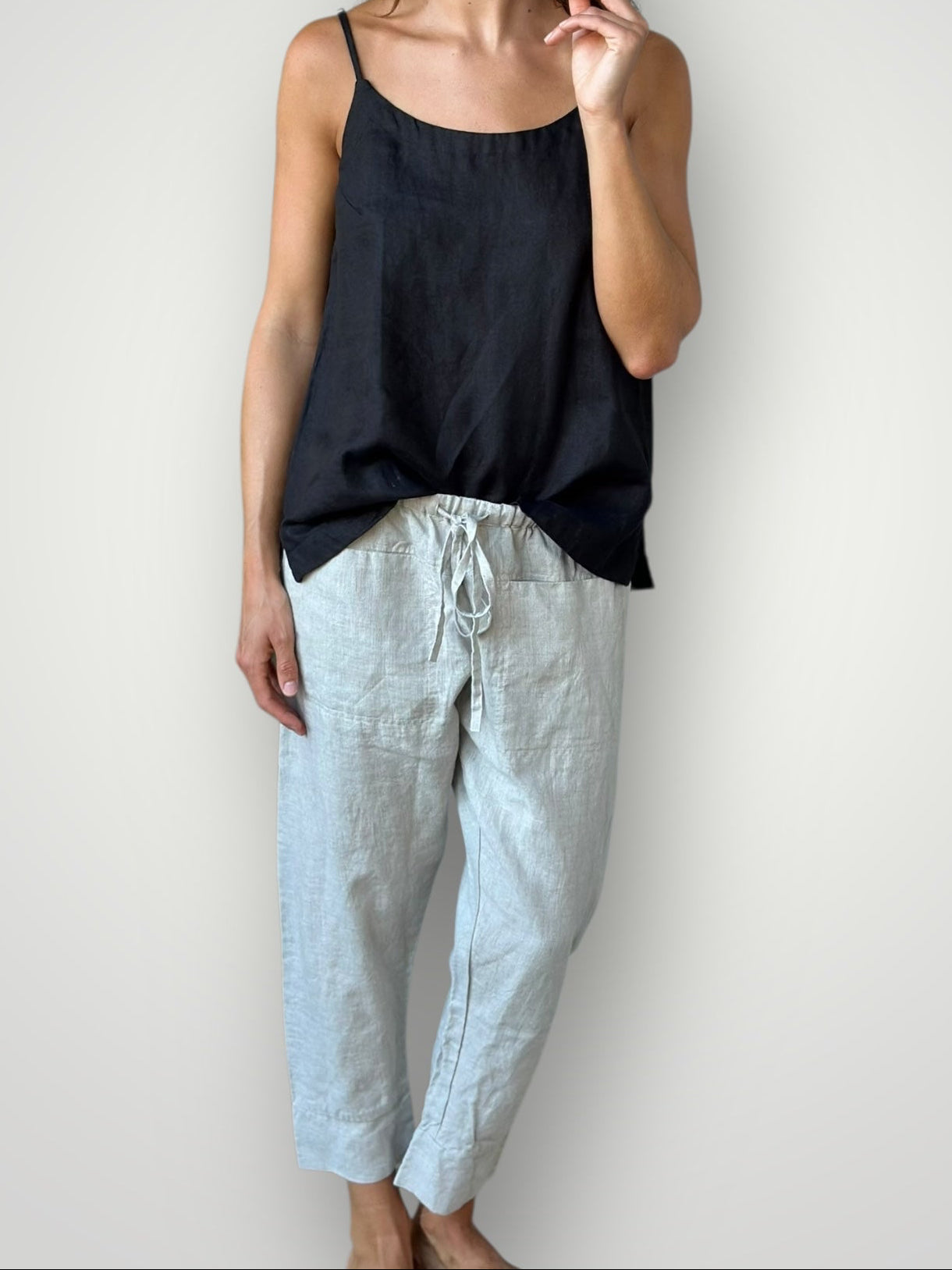 amy linen cami - black Apparel