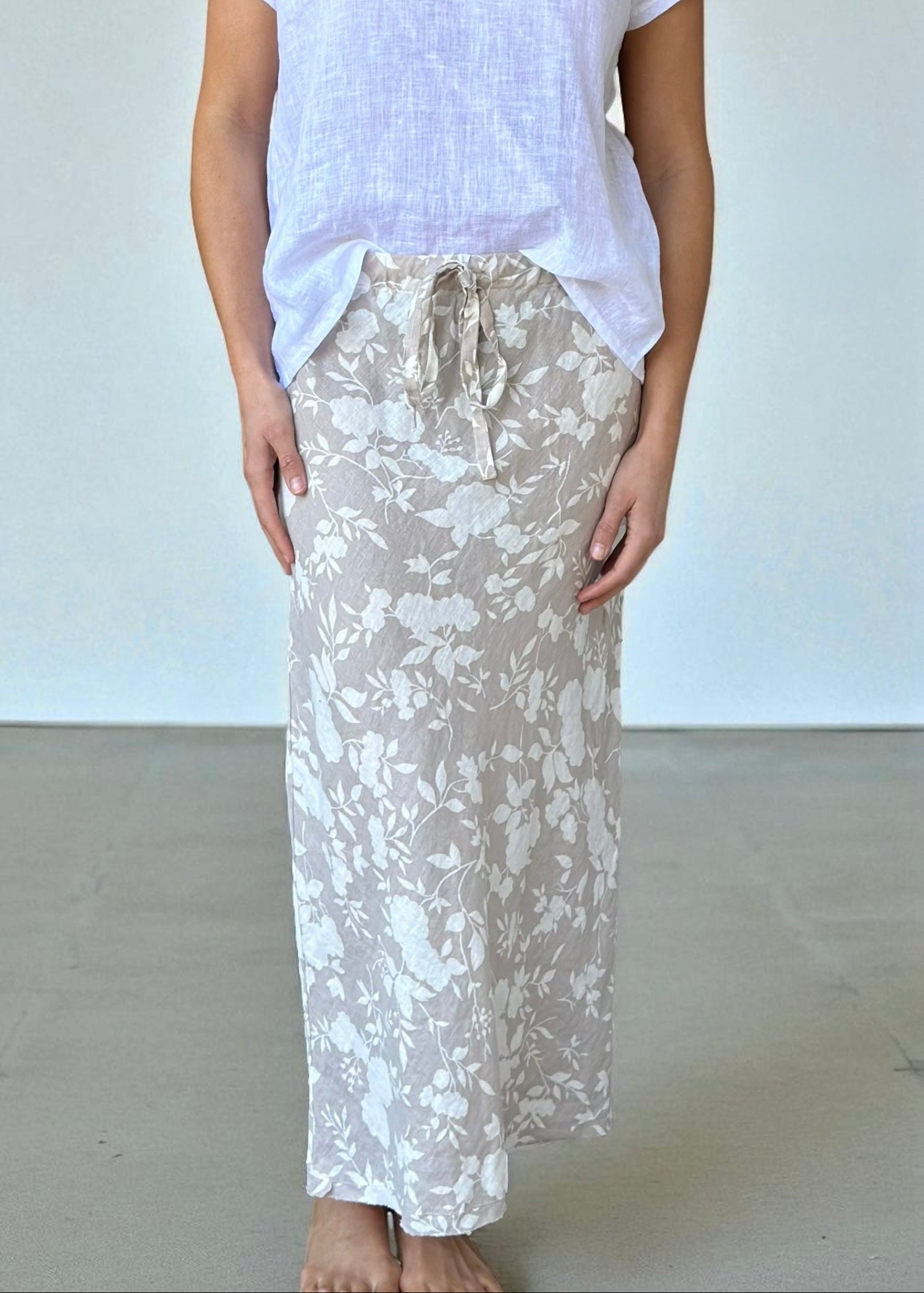anthea skirt - big natural flower linen Apparel