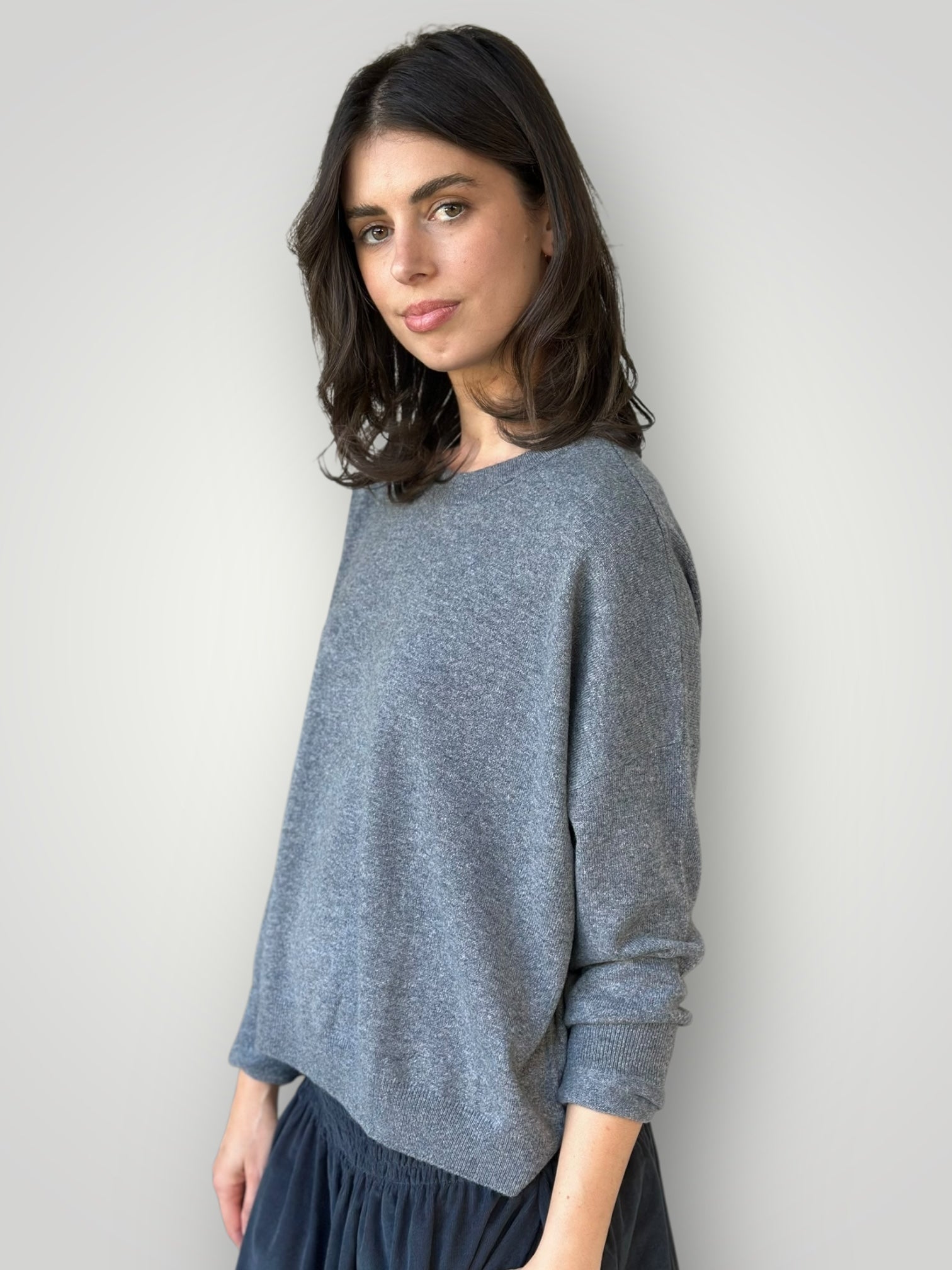 cassie crew neck-slate grey cashmere Apparel