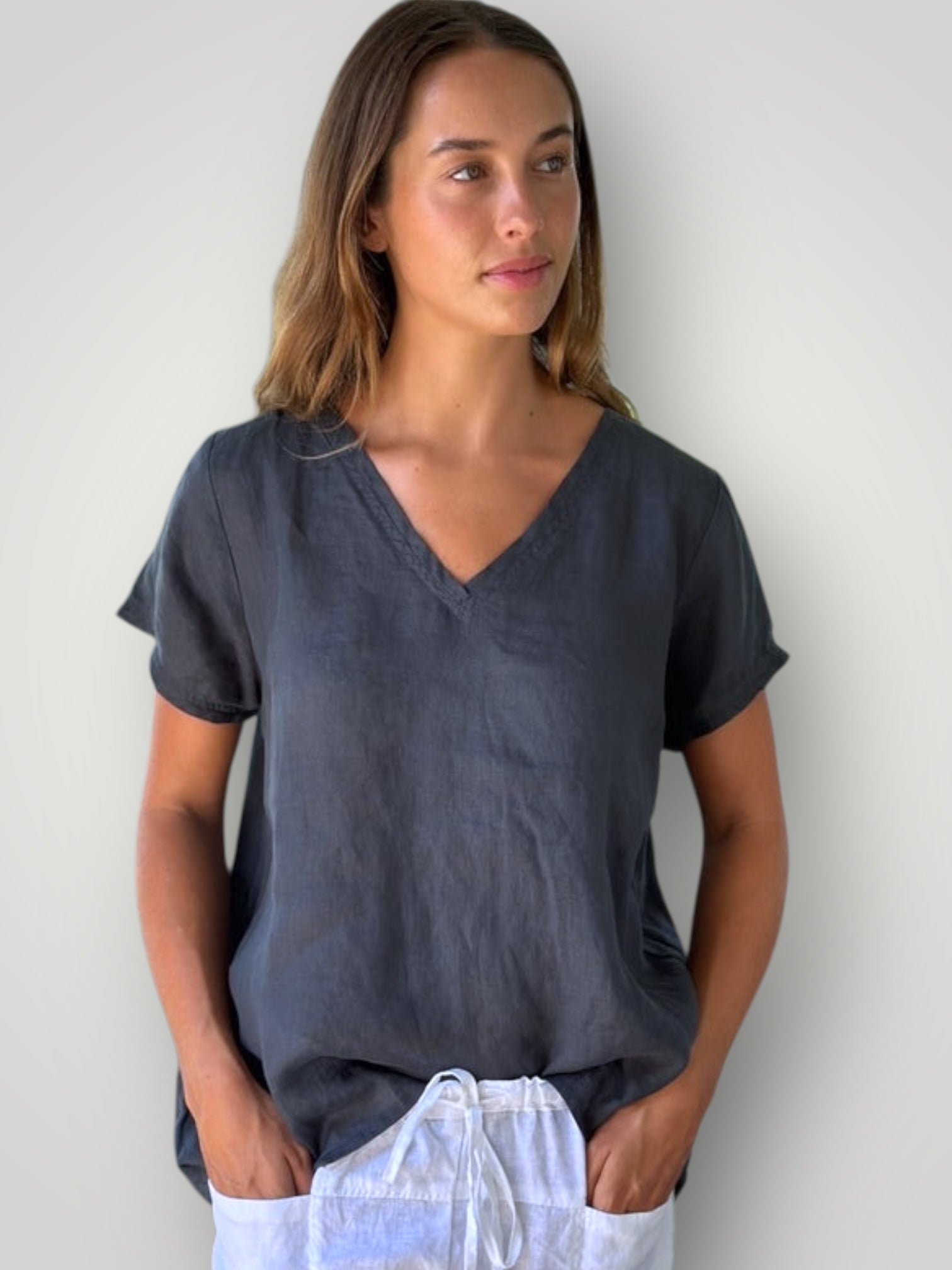 ellie v neck-charcoal linen Apparel