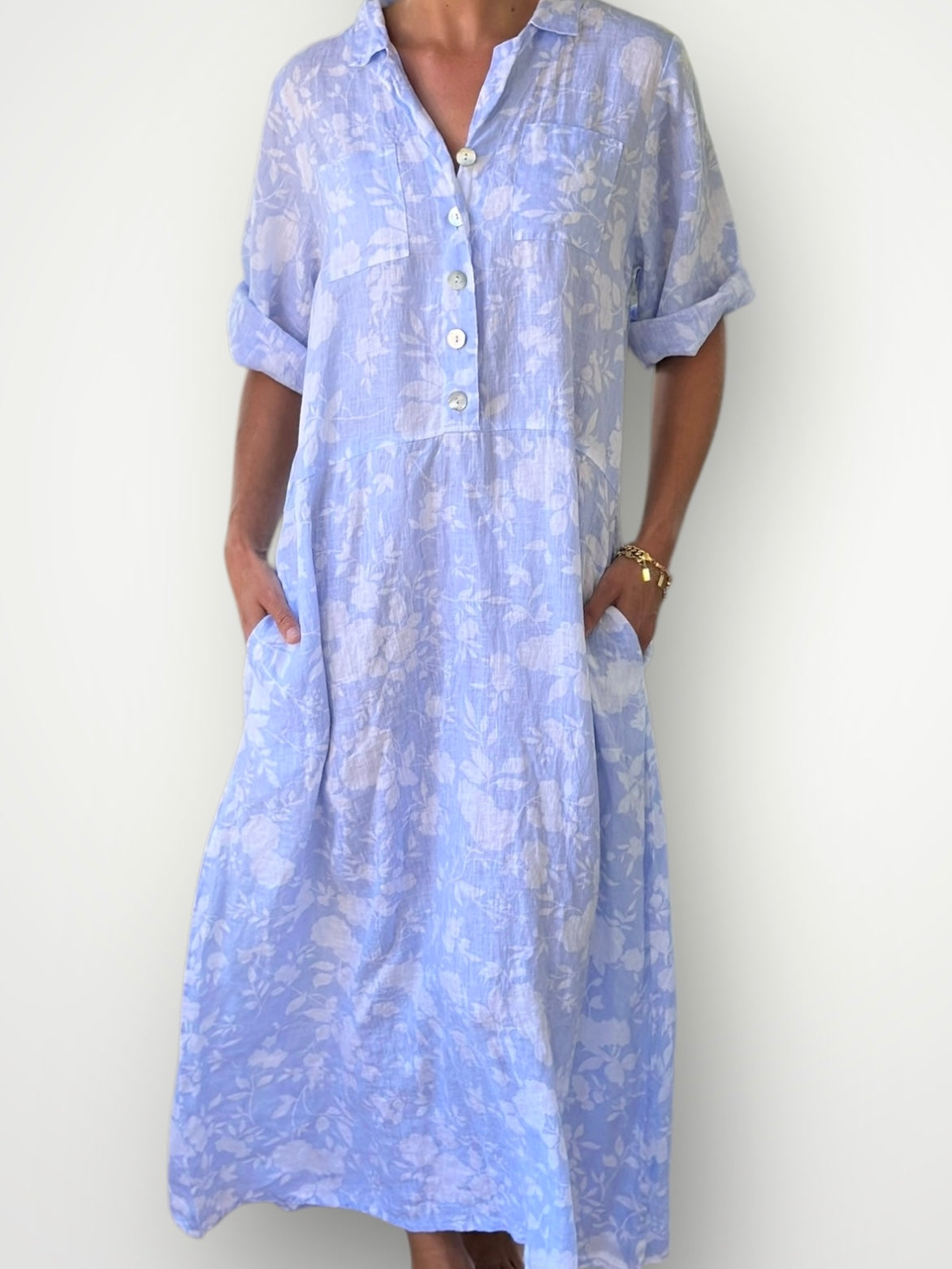 bridget dress - soft blue/white big flower linen Apparel