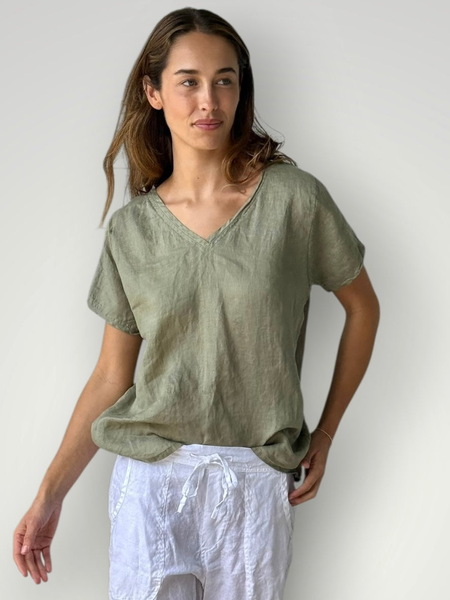 ellie v neck-sage linen Apparel