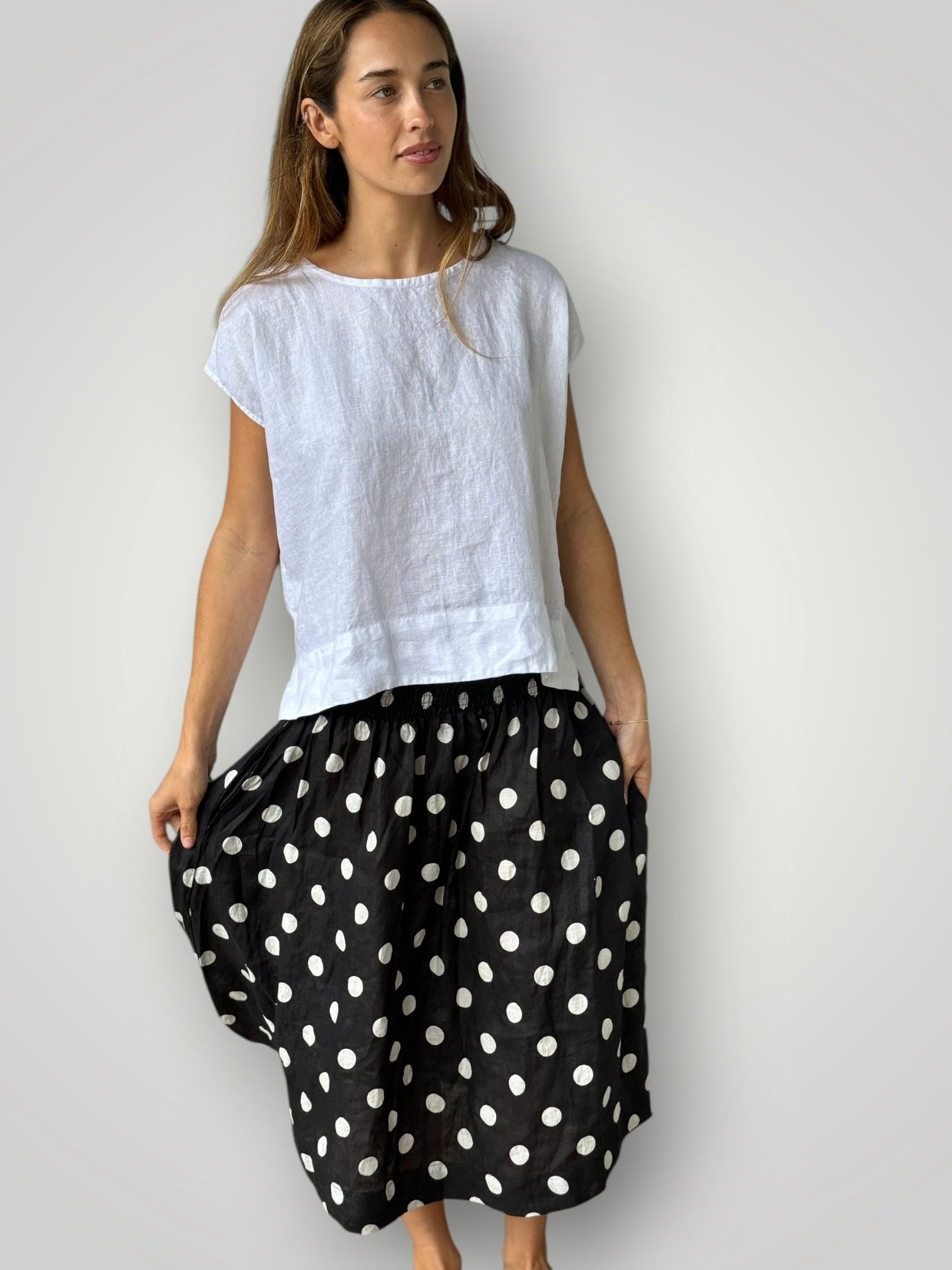 lola skirt - black spot linen Apparel