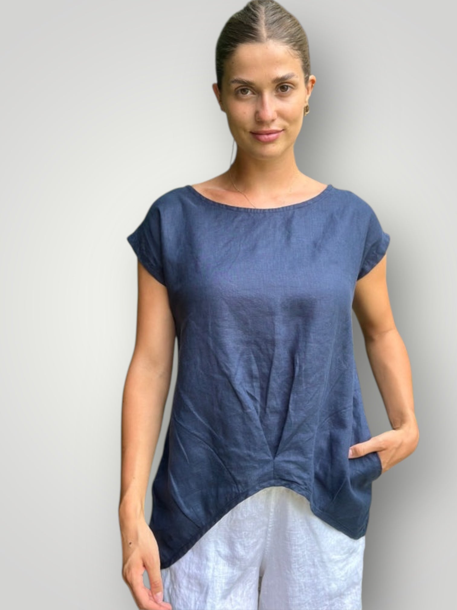 sarah top - navy linen Apparel