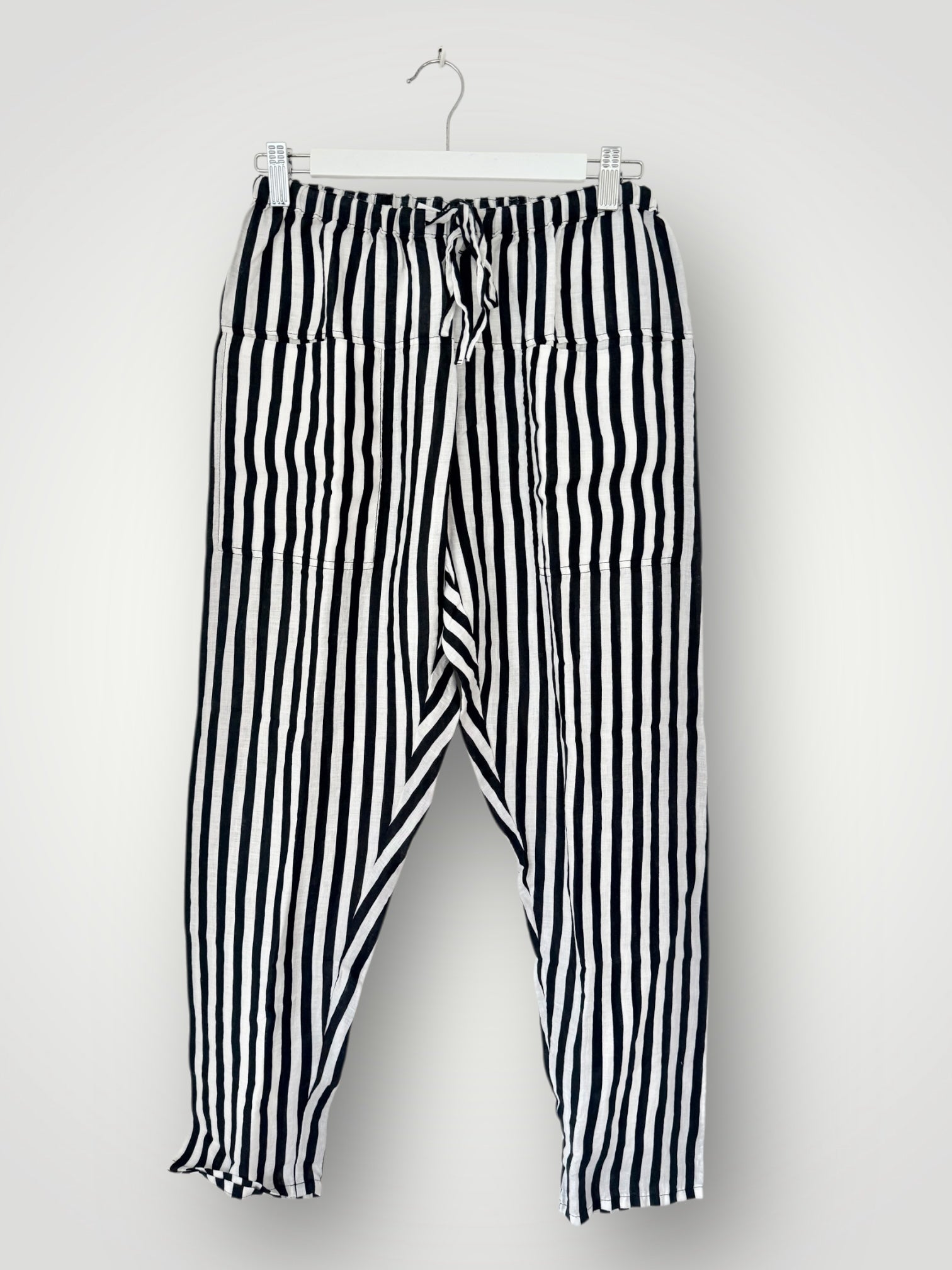 jessie pant-black/white stripe linen Apparel