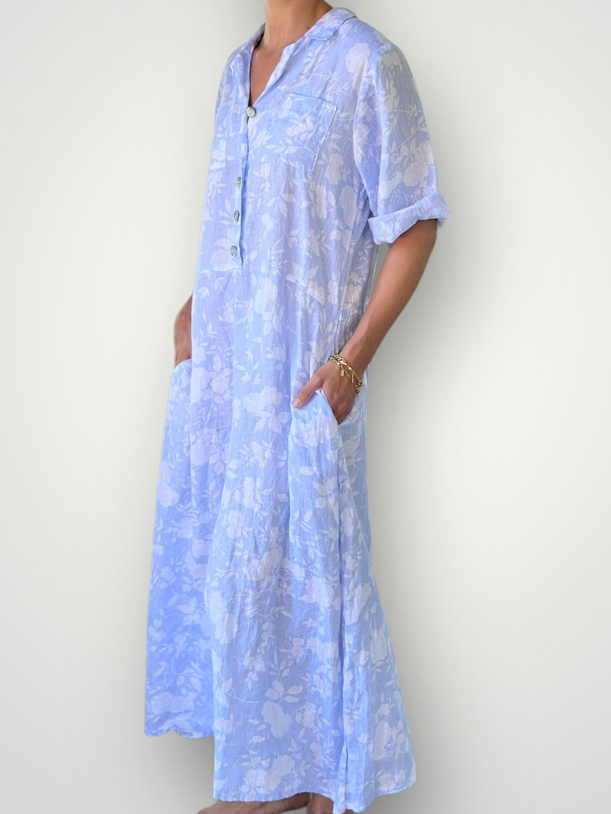 bridget dress - soft blue/white big flower linen Apparel
