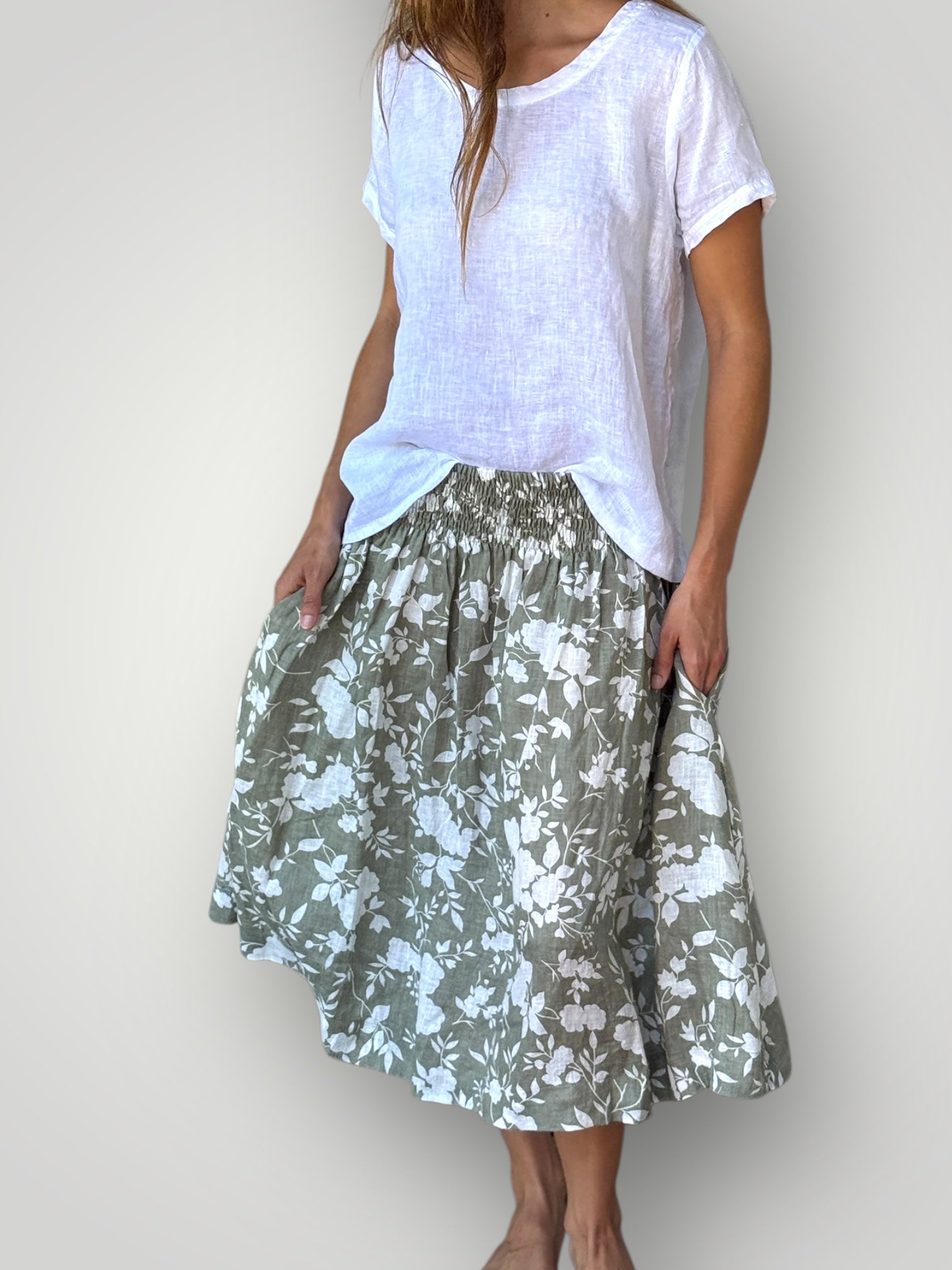 lola skirt - sage flower linen Apparel