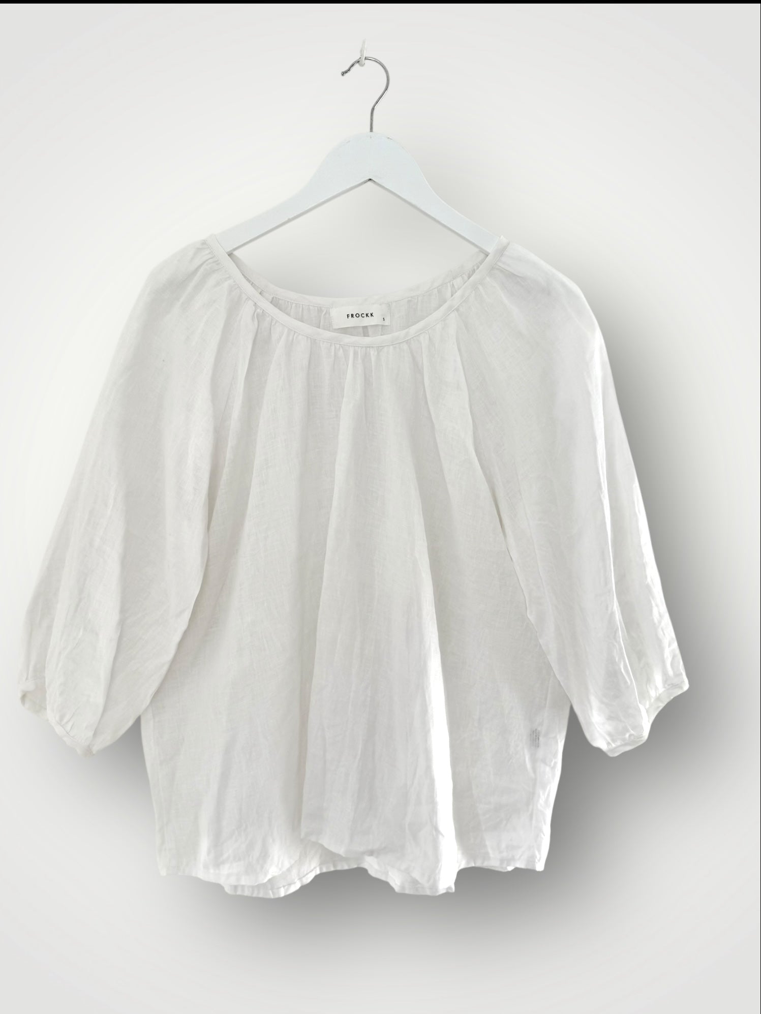 louisa top-white linen Apparel