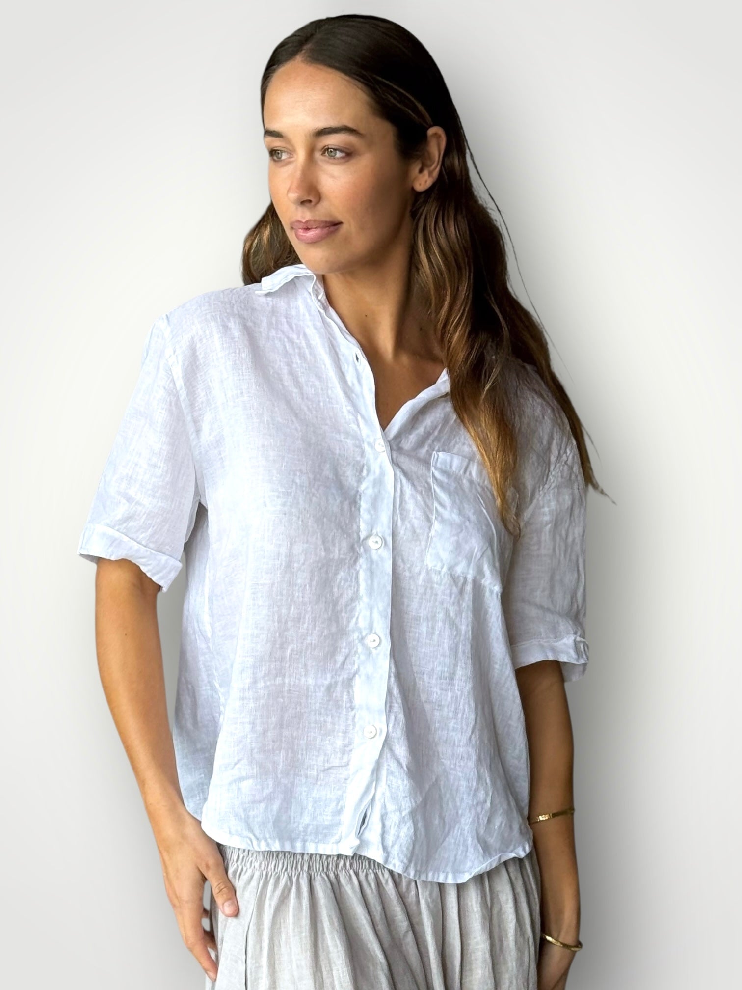 erin shirt-white linen Apparel
