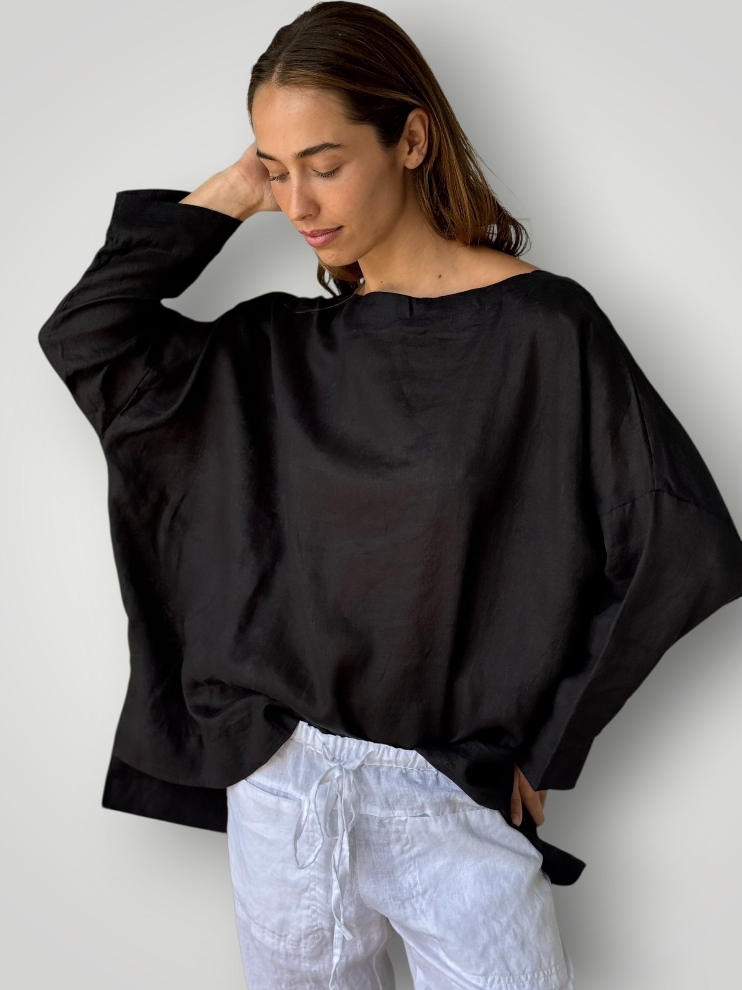 avril top - black linen Apparel