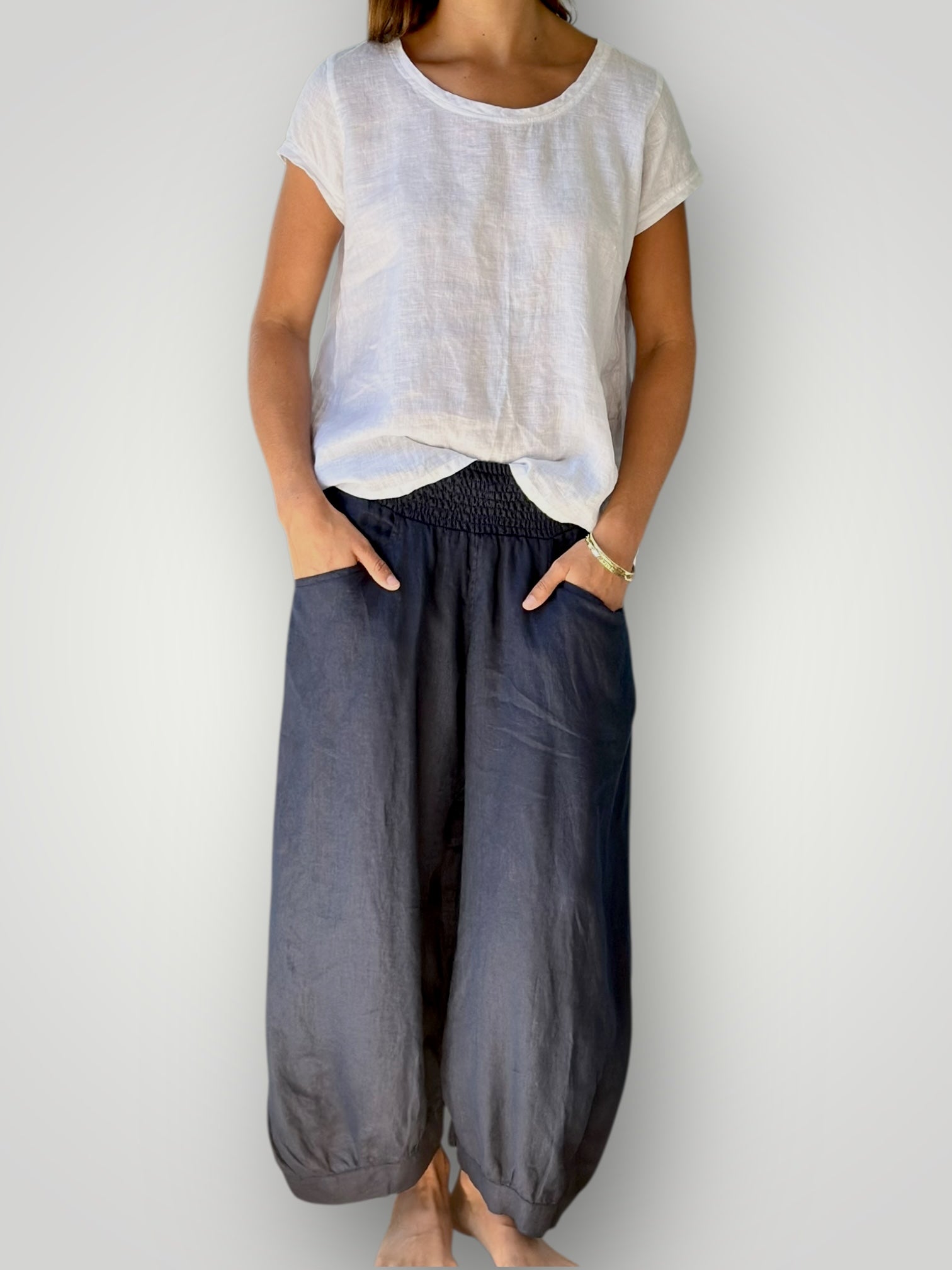jackie pants - navy linen Apparel