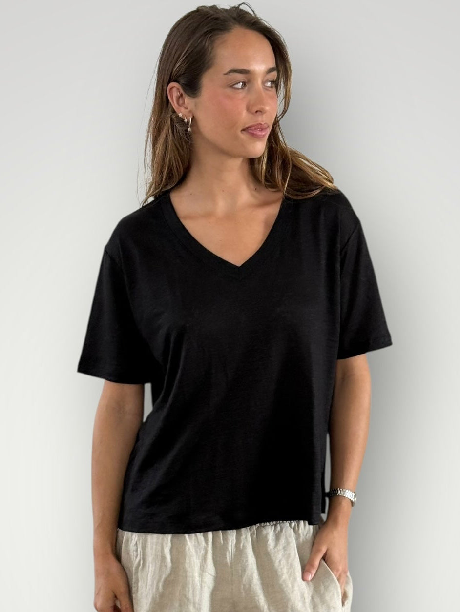 renee linen knit tee - black Apparel