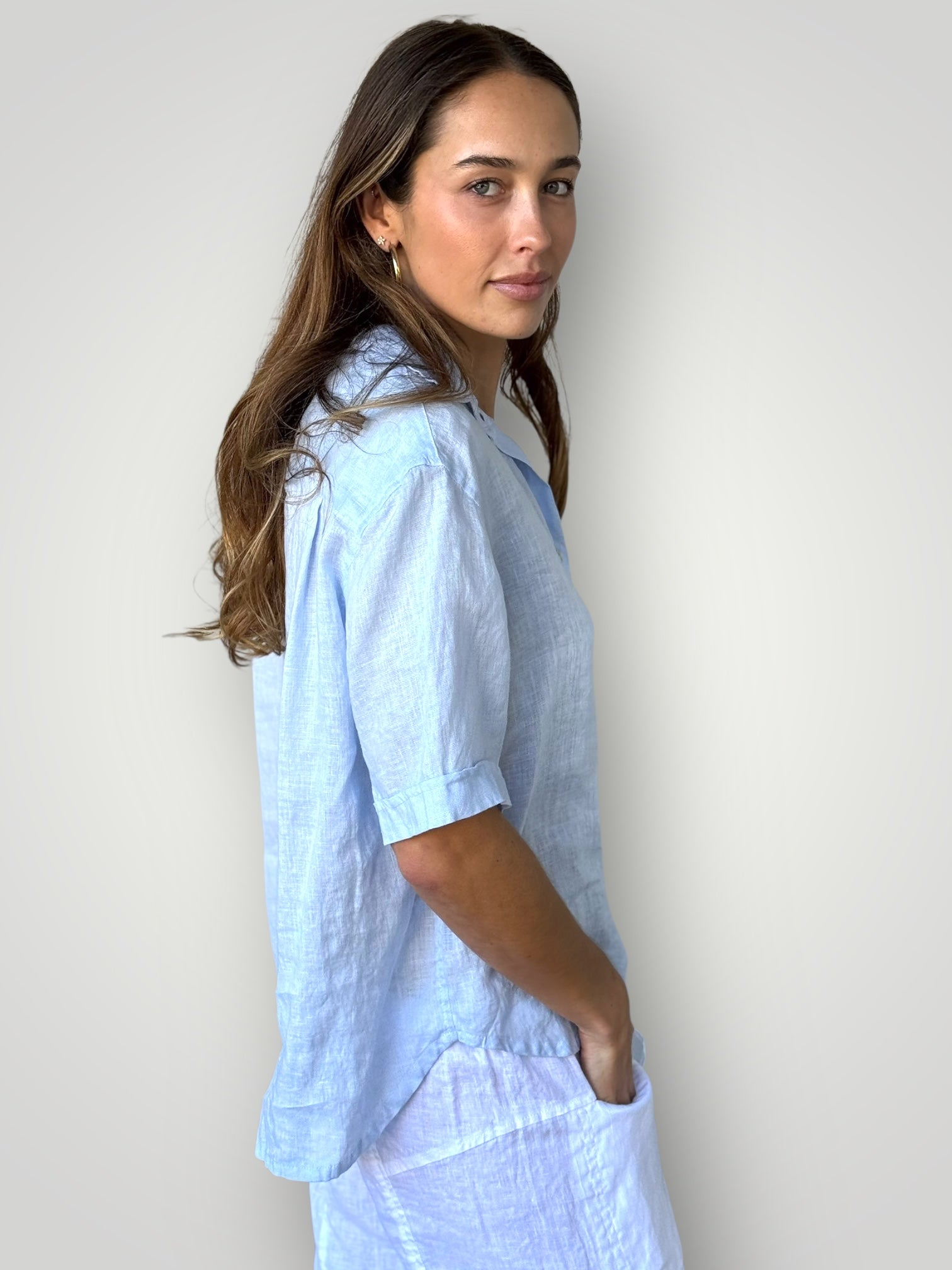 erin shirt-soft blue linen Apparel