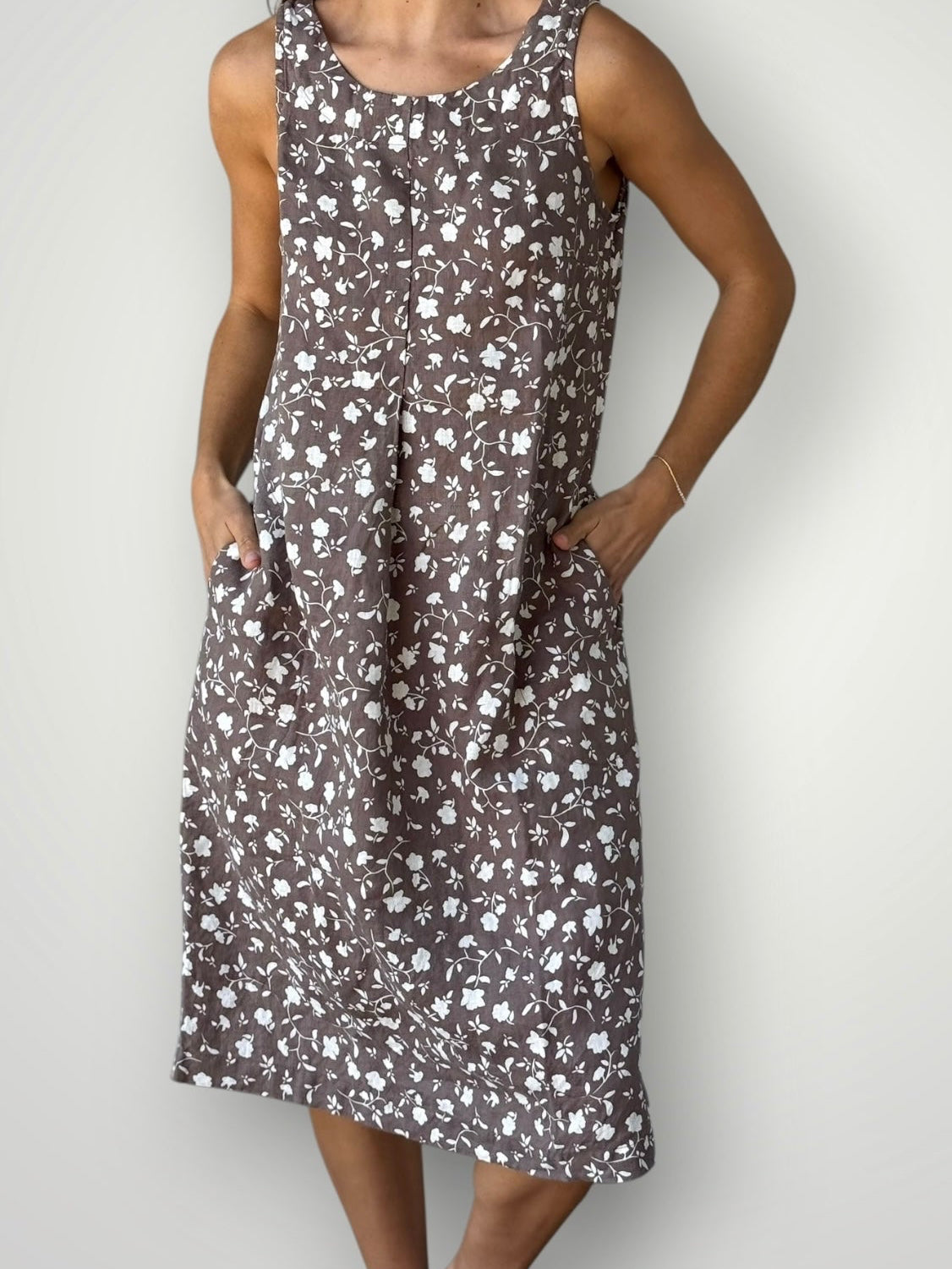 becky dress - soil floral linen Apparel