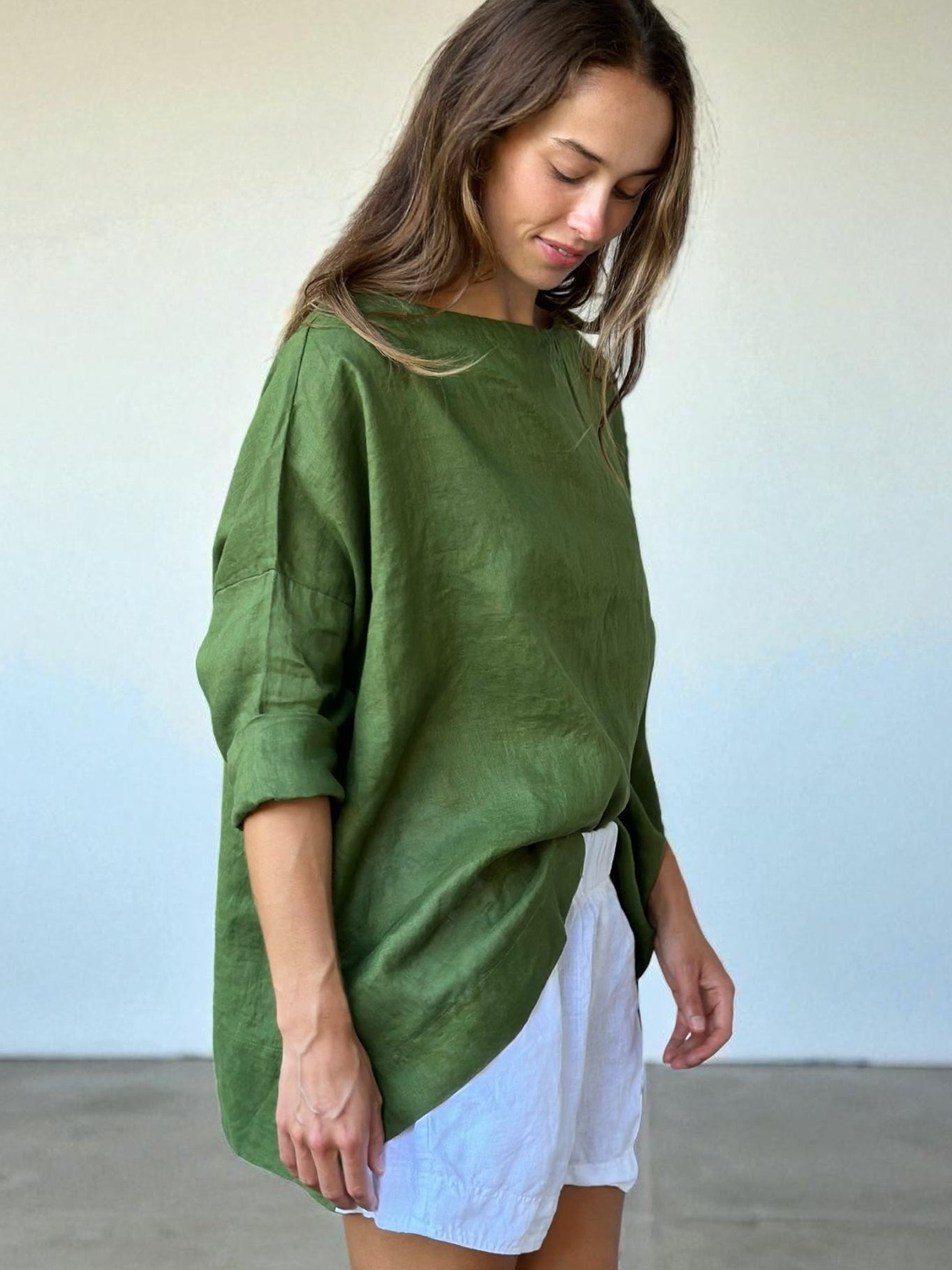 avril top-moss linen Apparel