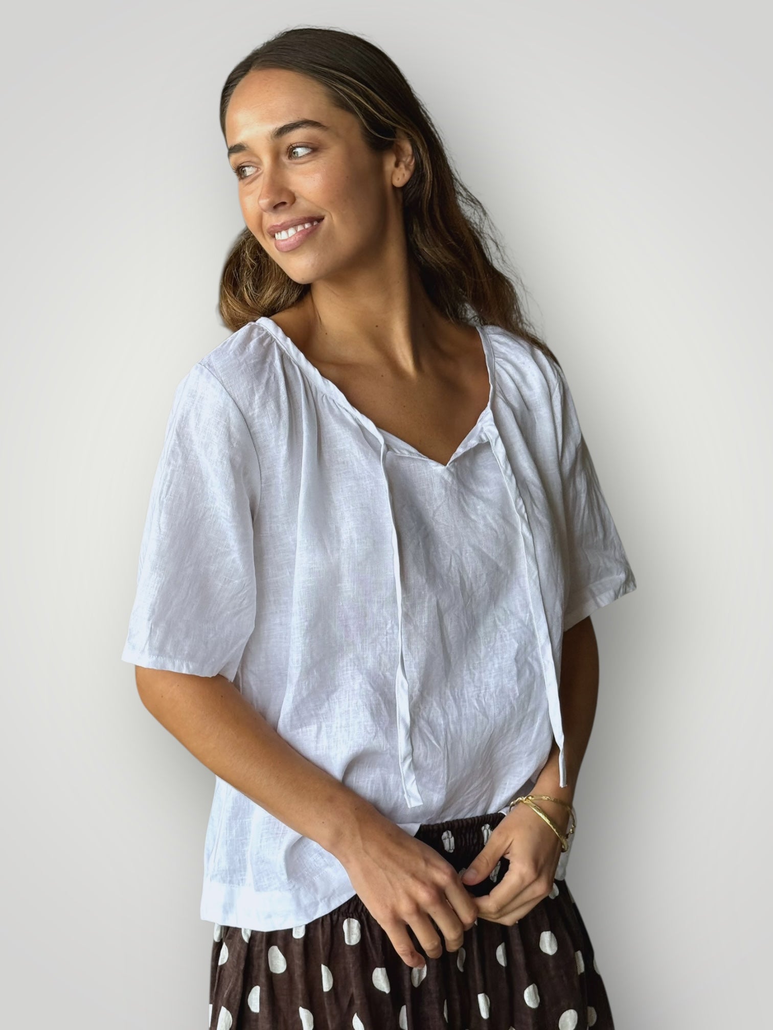 serena top-white linen
