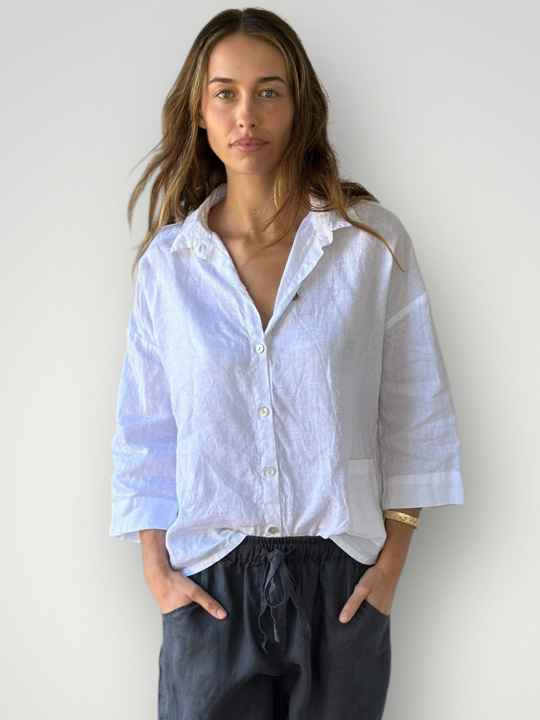 deanna shirt- white linen Apparel