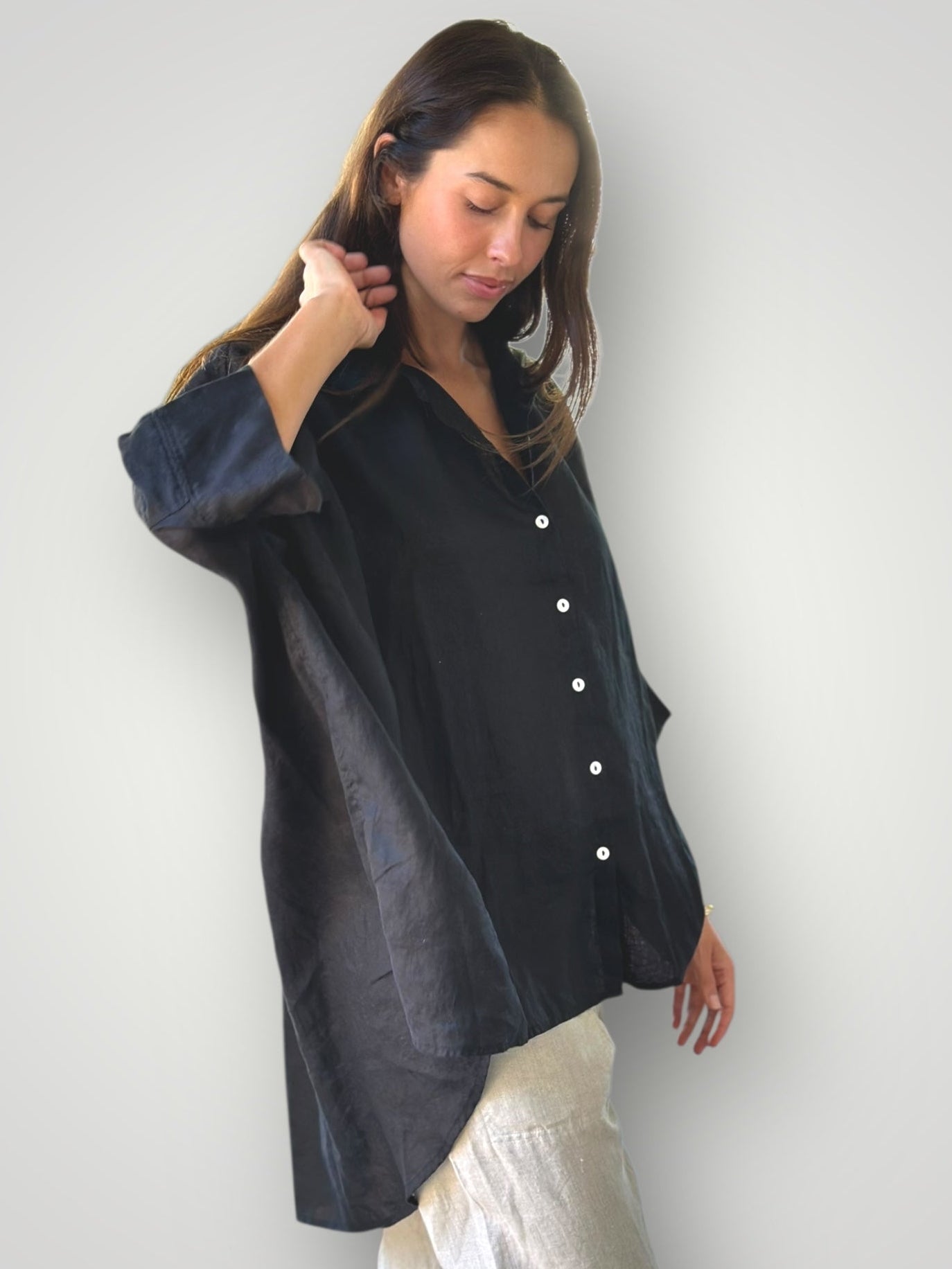 issey shirt-black linen Apparel