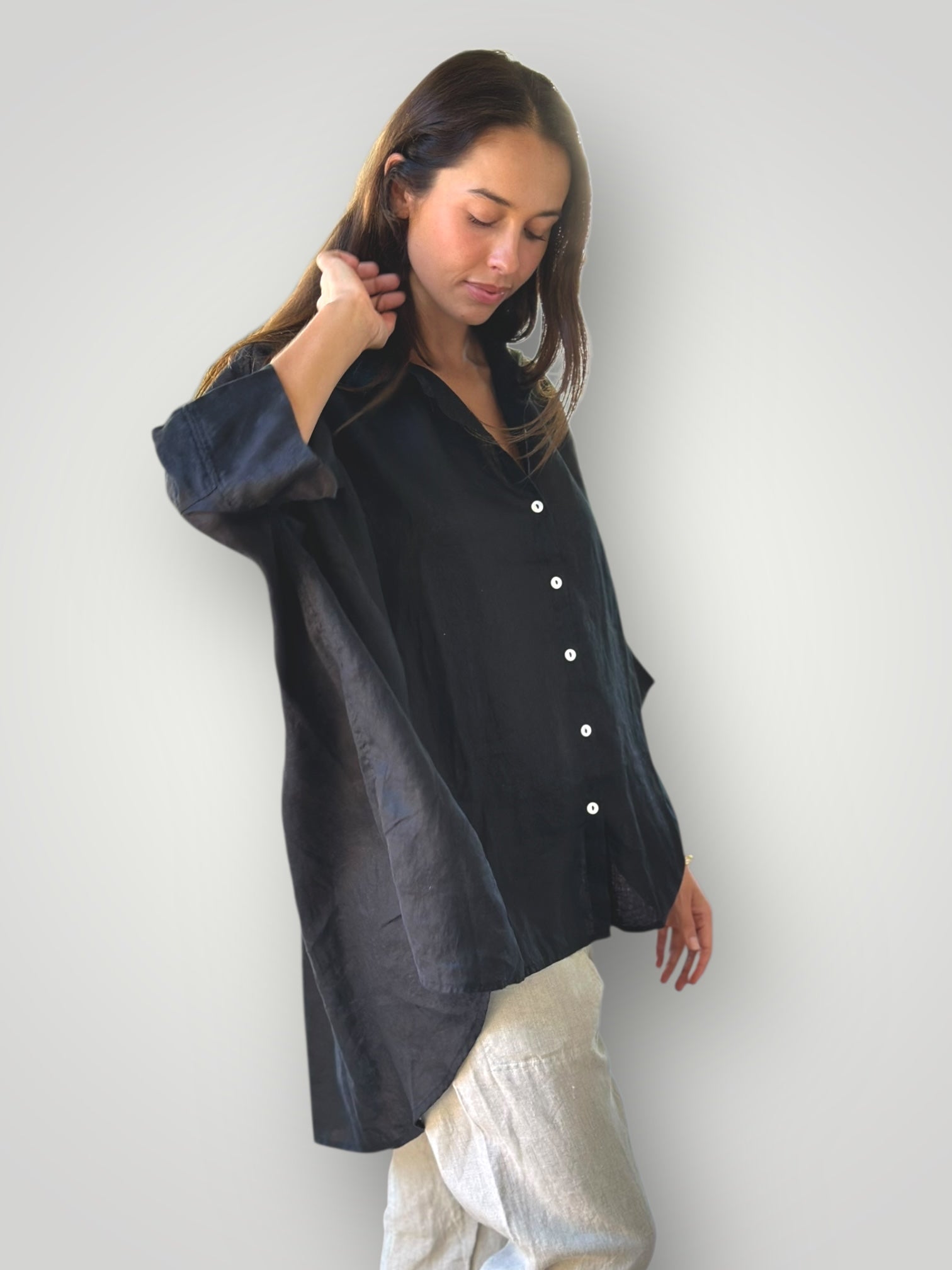 issey shirt-black linen Apparel