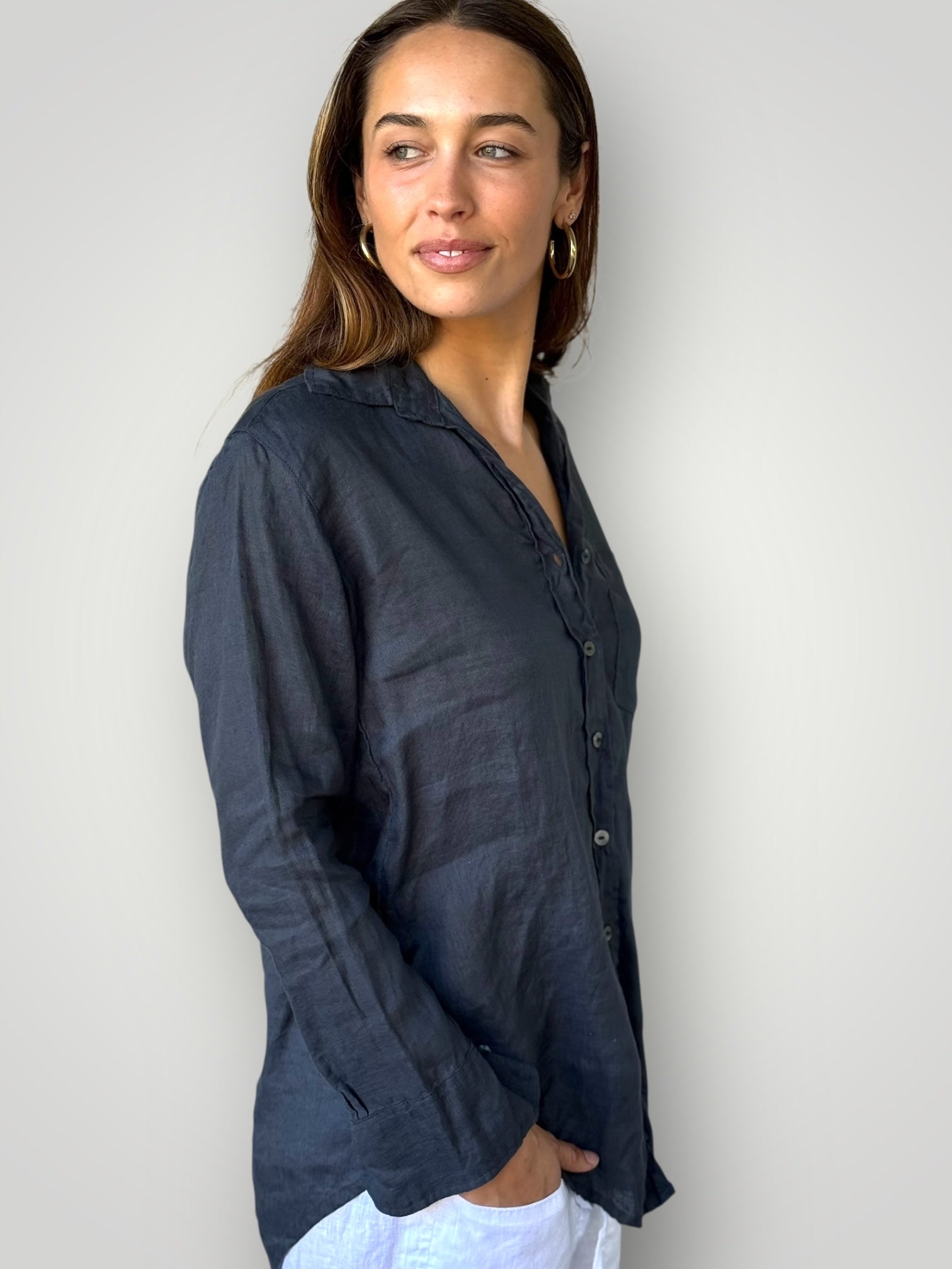 erika shirt-charcoal linen Apparel