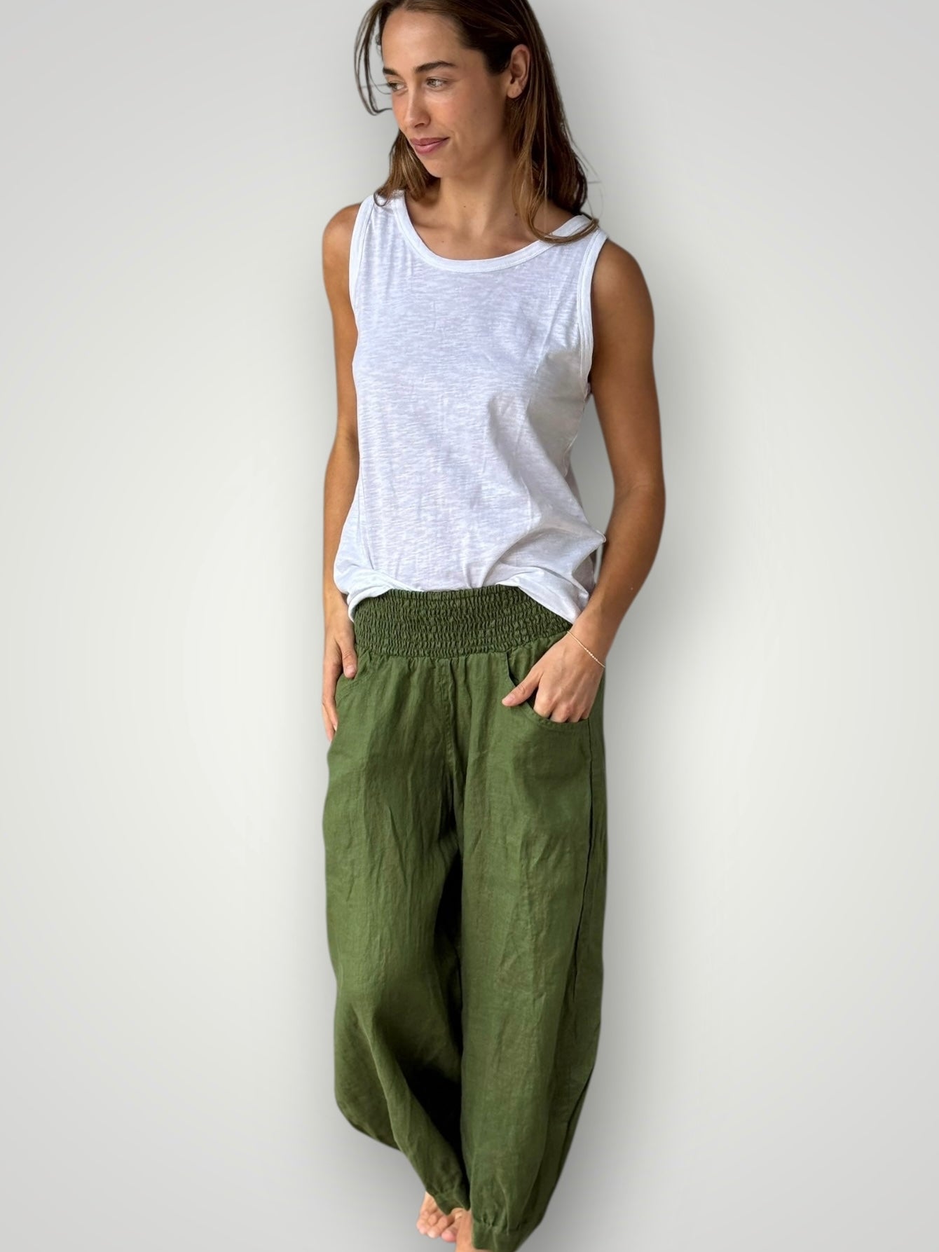 jackie pant - moss linen Apparel